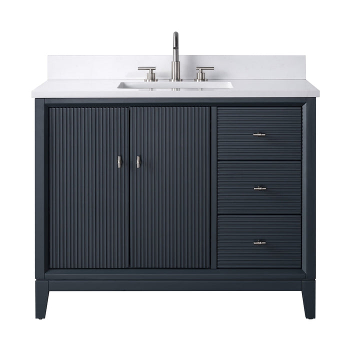 Linear Vintage Spruce Blue / Brushed Nickel