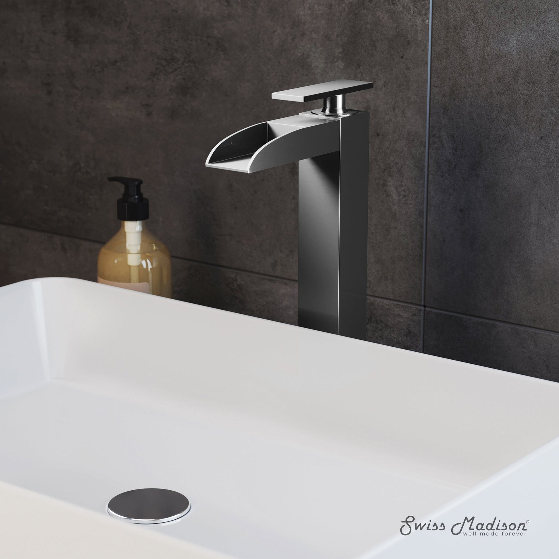 Brushed Nickel / High Arc
