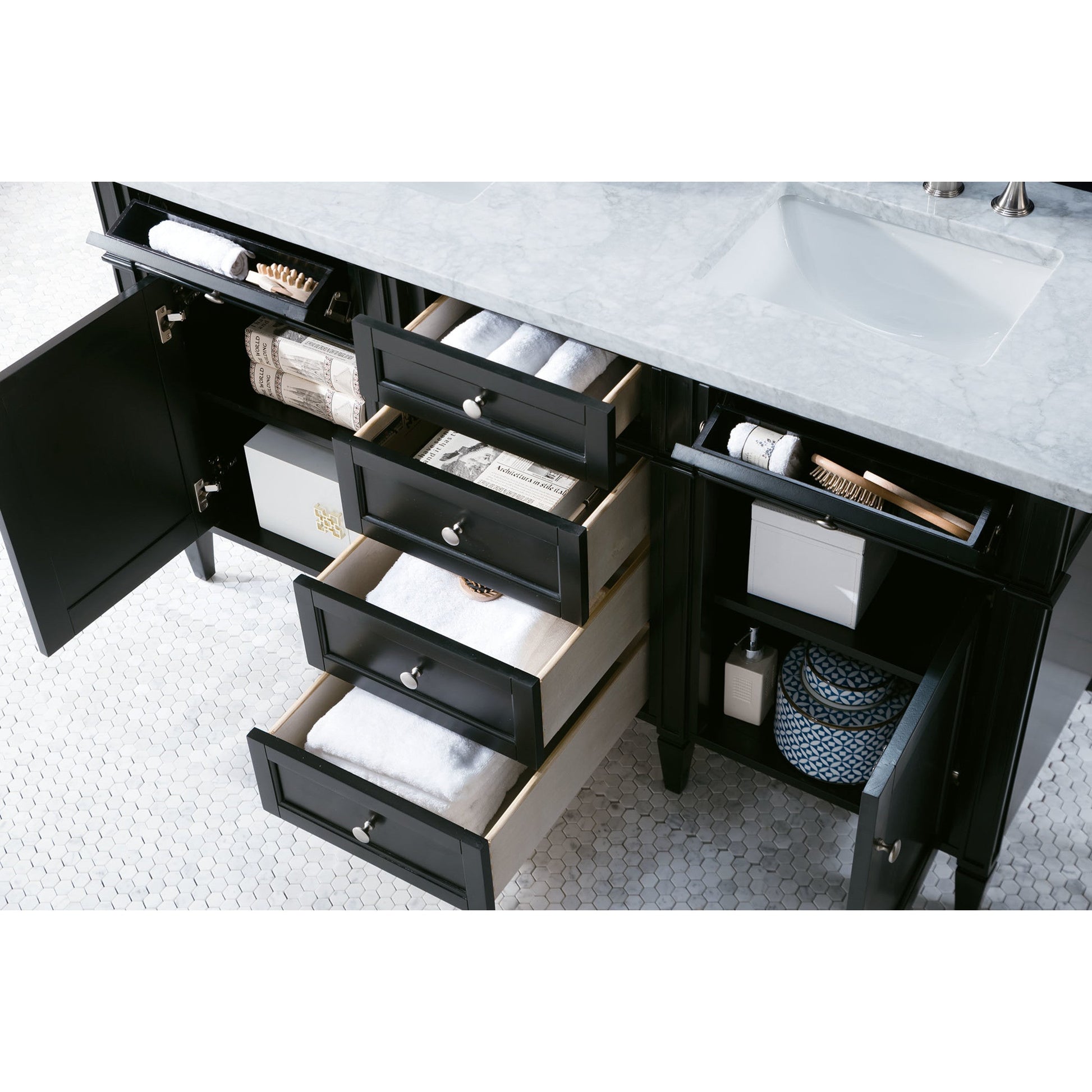 Black Onyx / Carrara White - 3 Faucet Holes