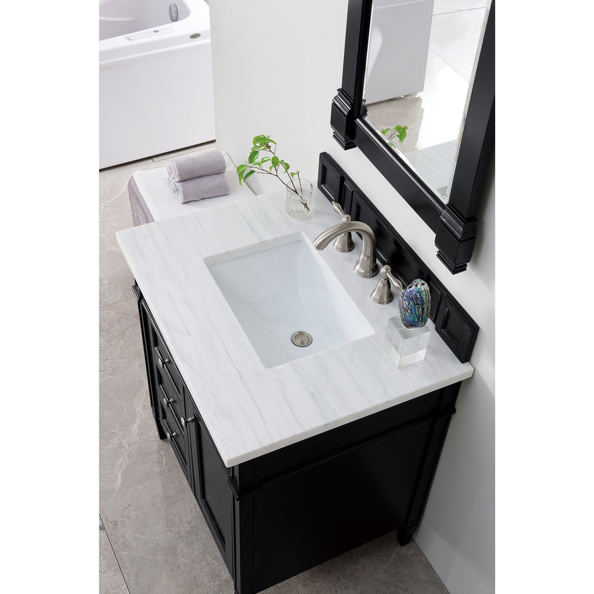 Black Onyx / Arctic Fall - 3 Faucet Holes