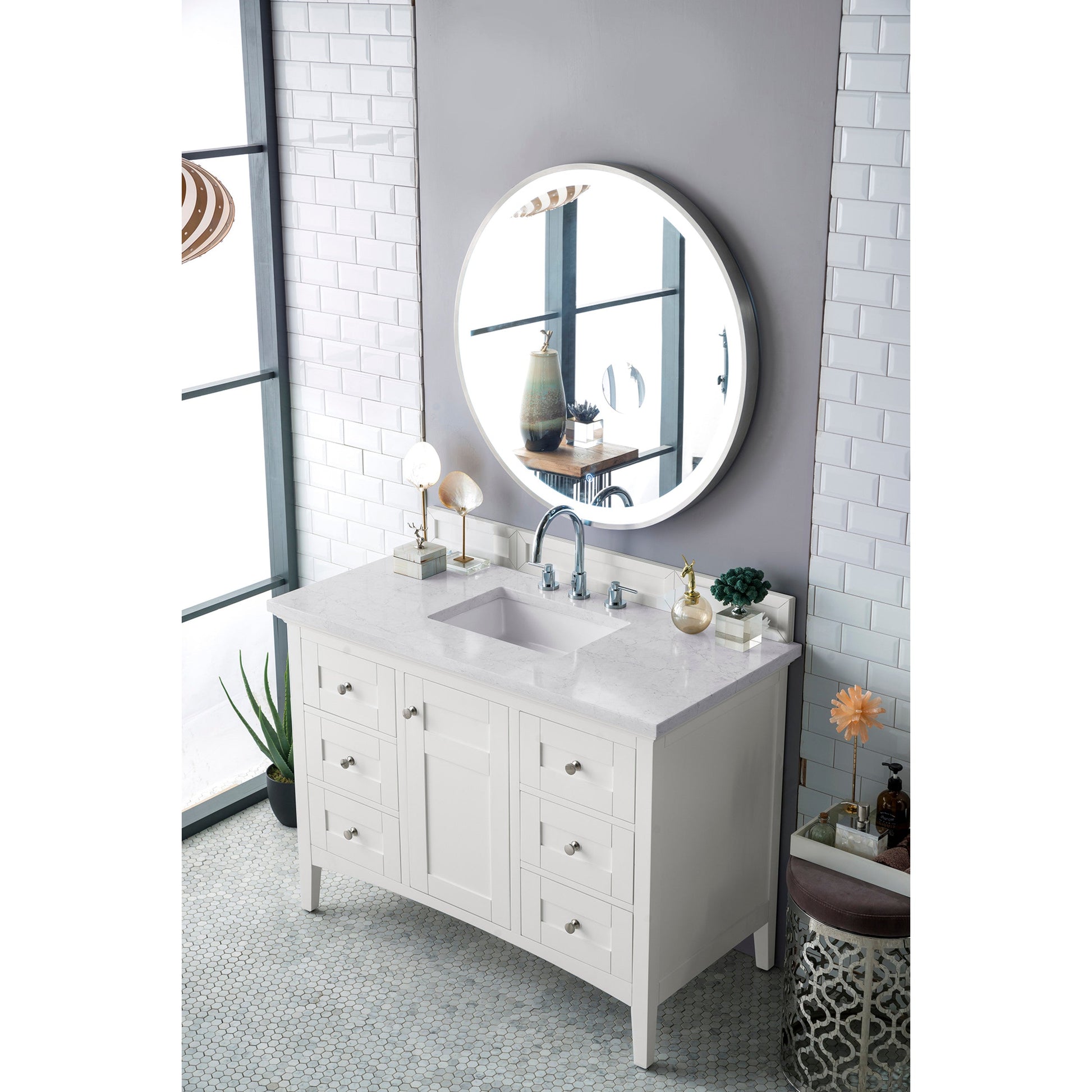 Bright White / Eternal Jasmine Pearl - 3 Faucet Holes