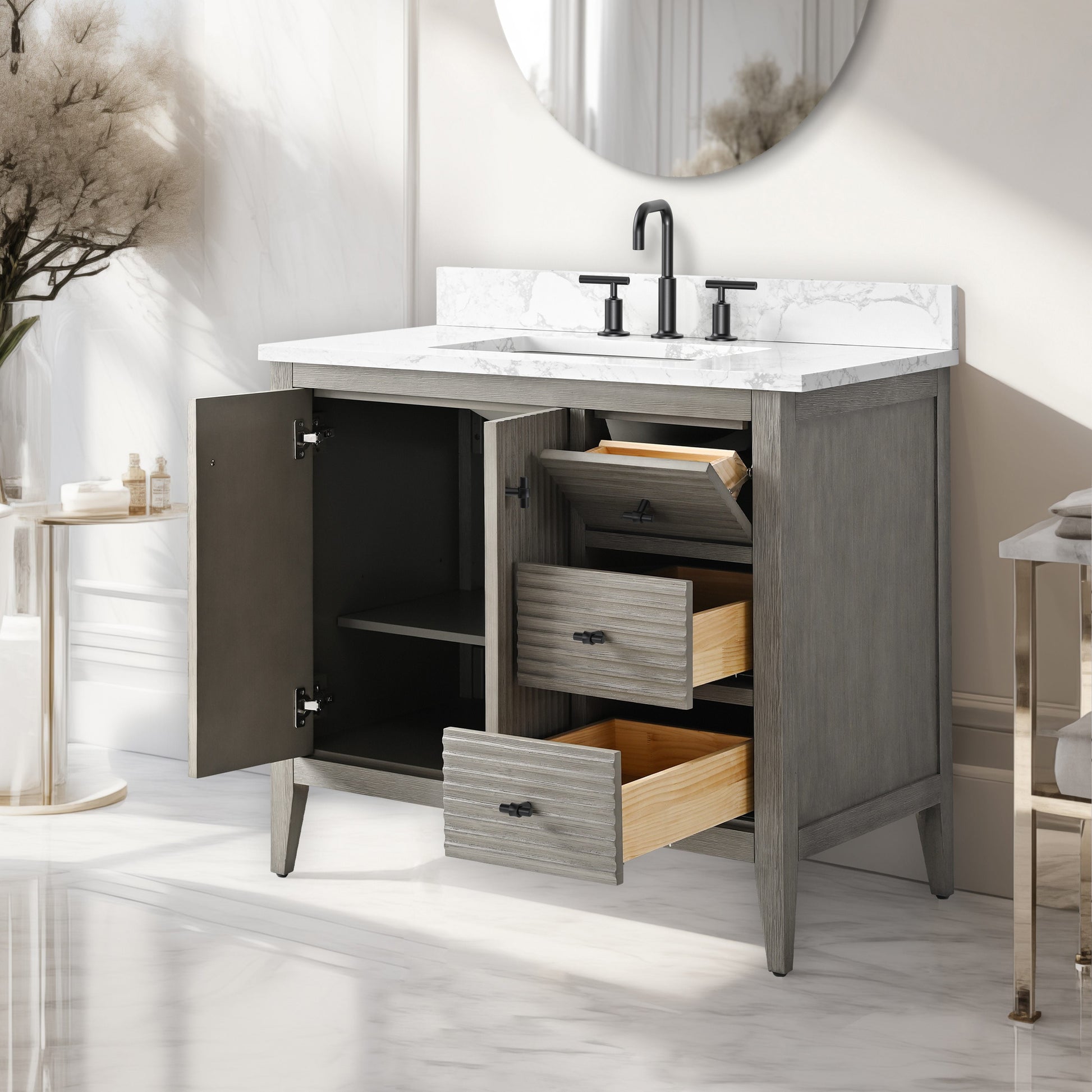 Linear Driftwood Gray / Matte Black