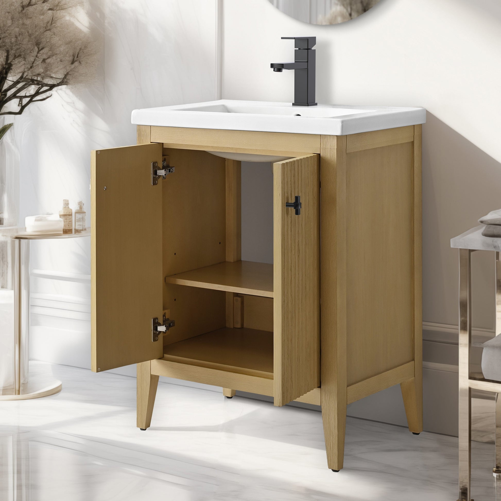 Linear Natural Oak / Matte Black