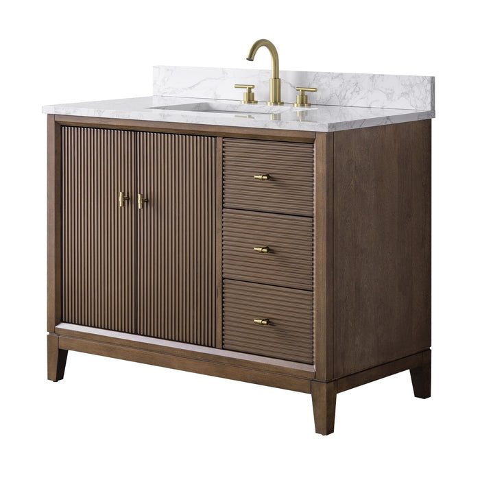 Linear Walnut / Golden Brushed