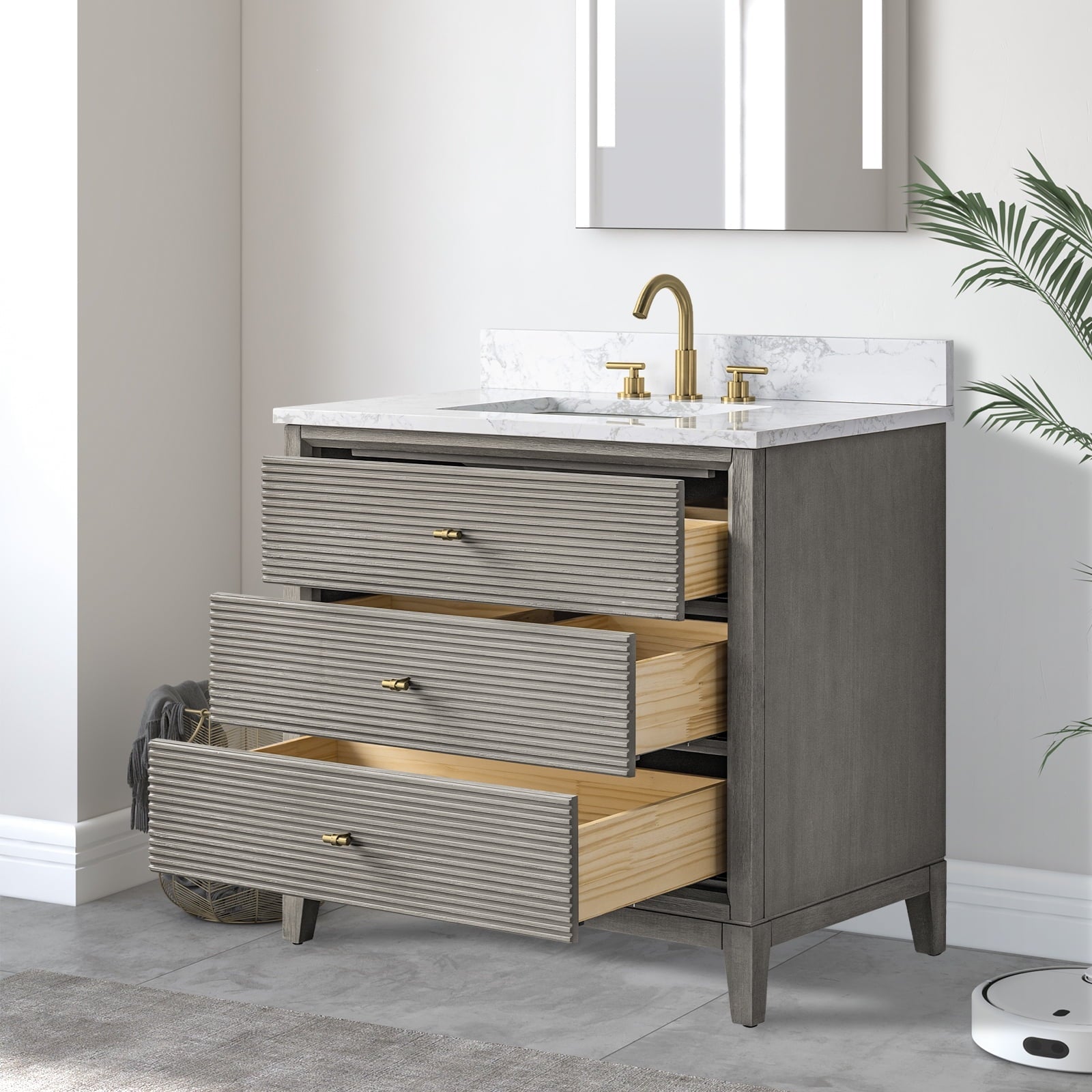 Linear Driftwood Gray / Golden Brushed