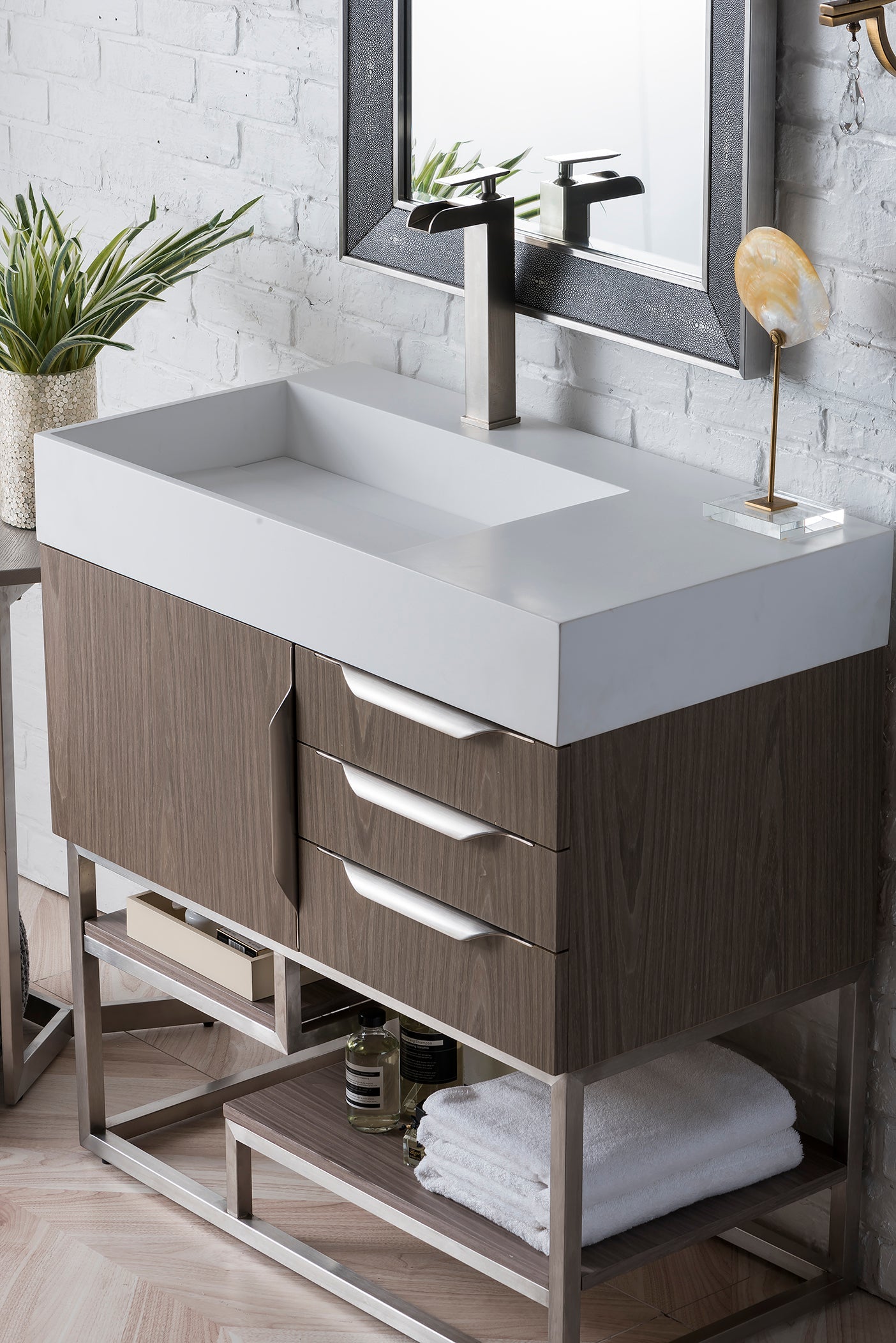 Ash Gray / Brushed Nickel / Glossy White - 1 Faucet Hole