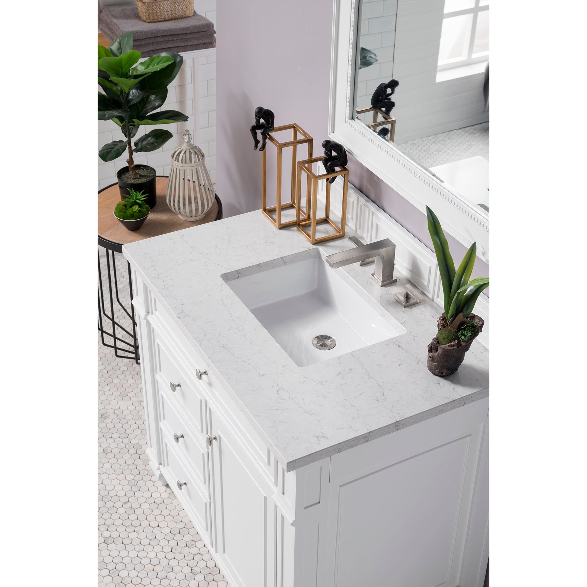 Bright White / Eternal Jasmine Pearl - 3 Faucet Holes