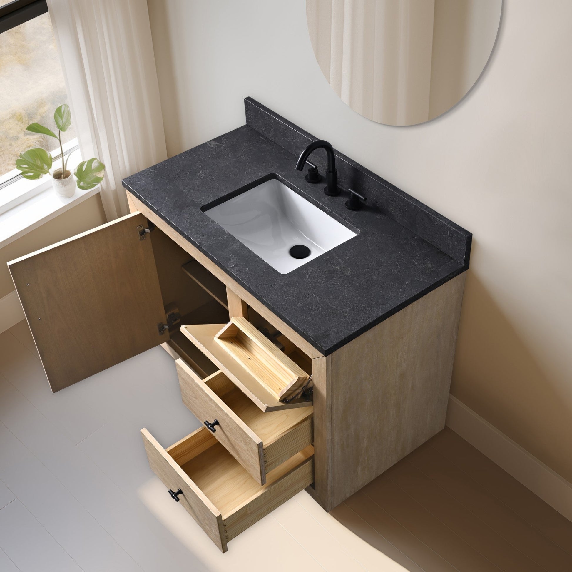 Light Wheat / Black Limestone