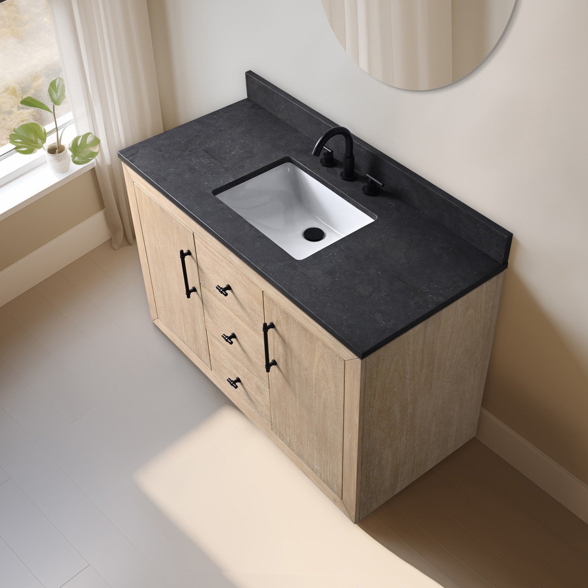 Light Wheat / Black Limestone