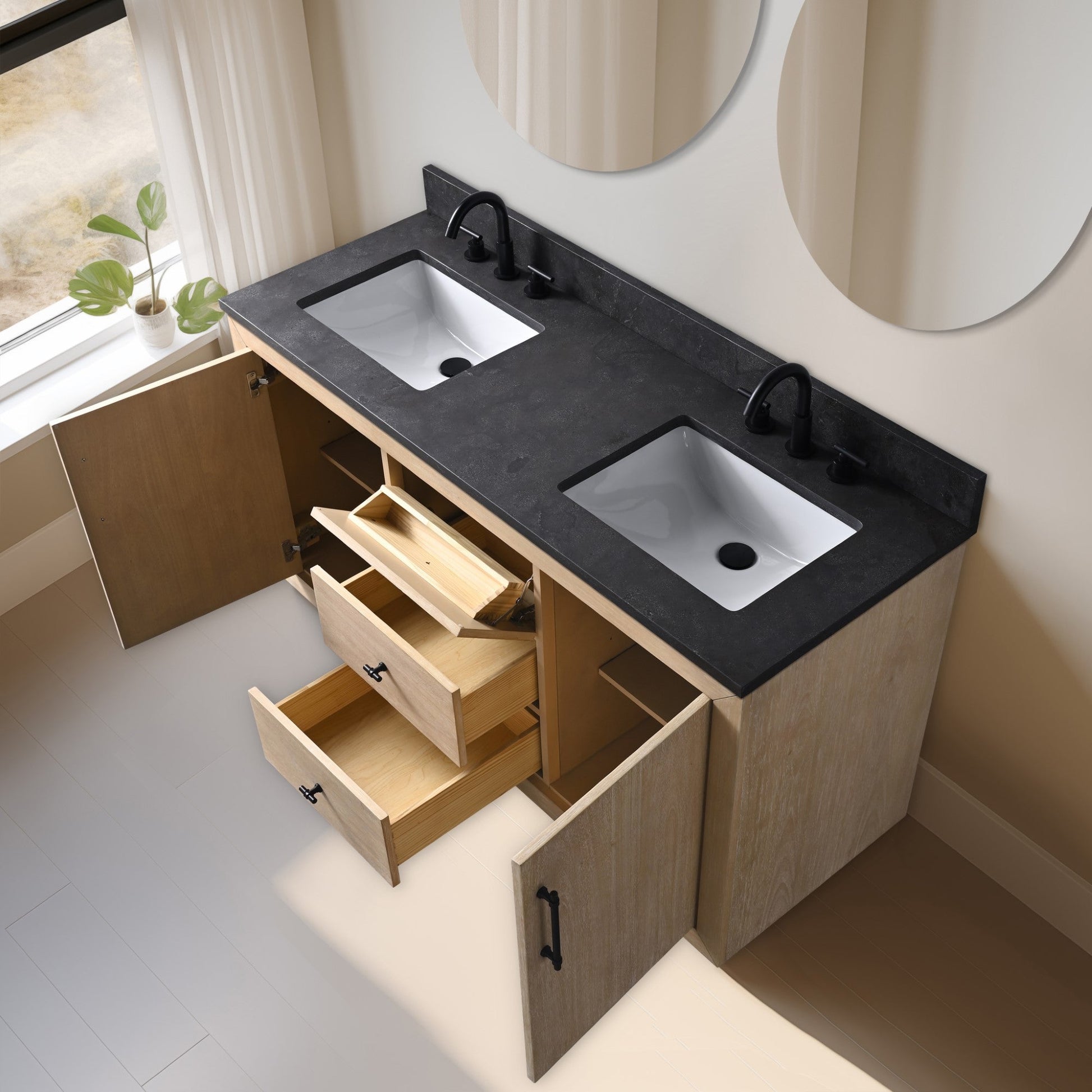 Light Wheat / Black Limestone