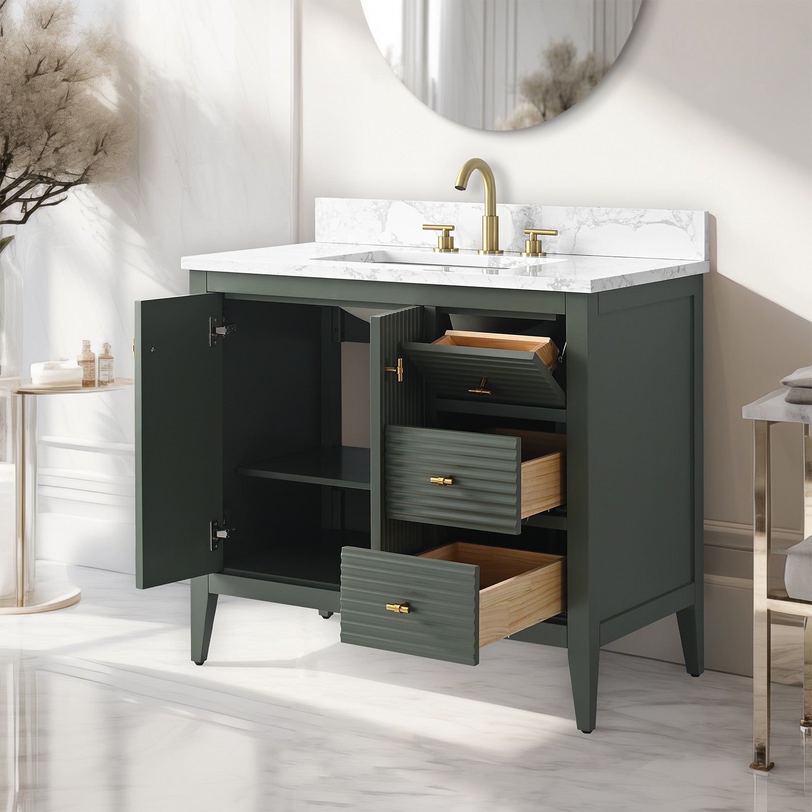 Linear Vintage Green / Golden Brushed