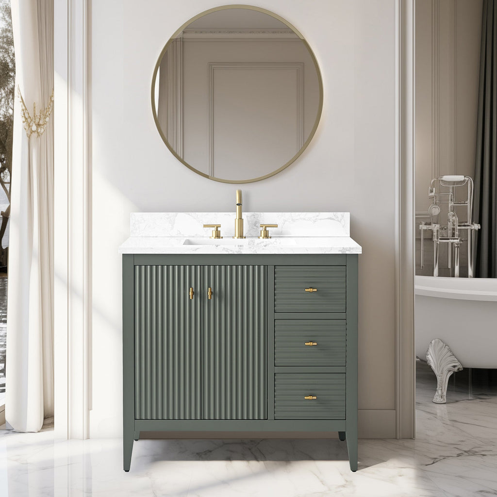 Linear Vintage Green / Golden Brushed
