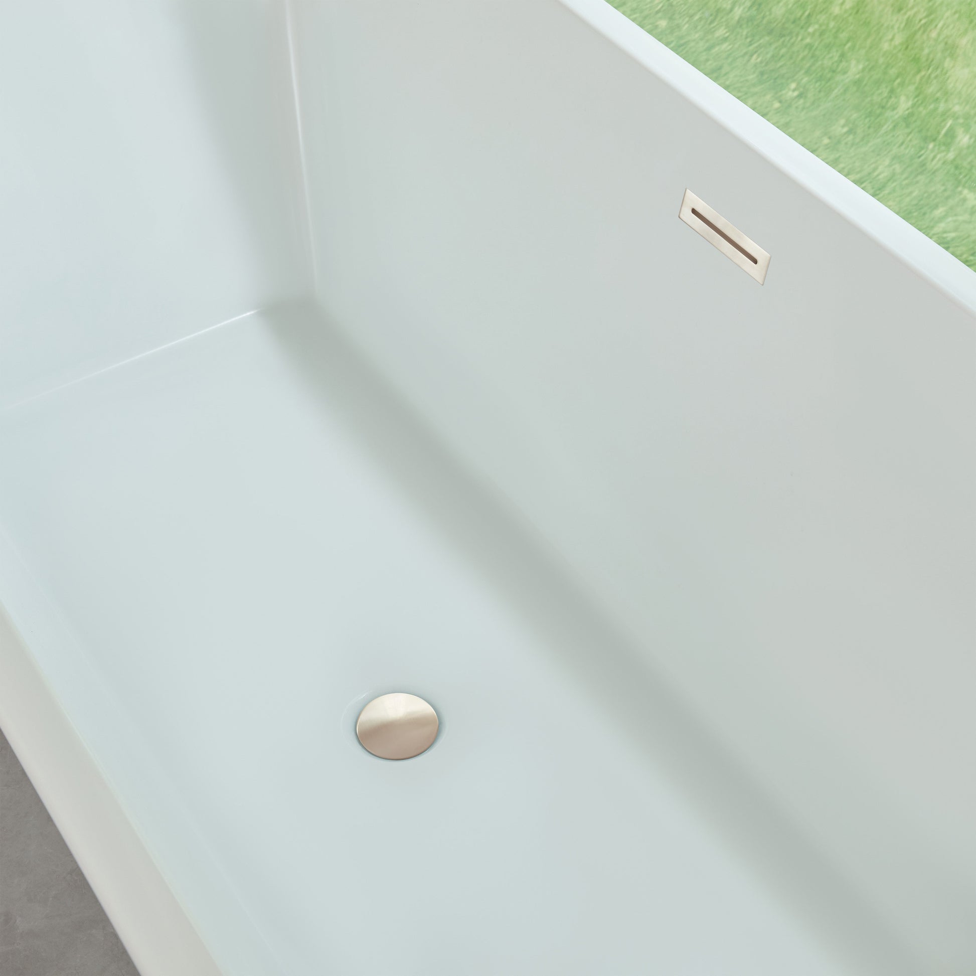 White / Brushed Nickel