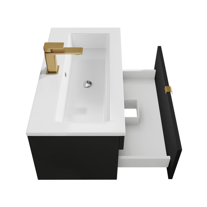 Black / Gold