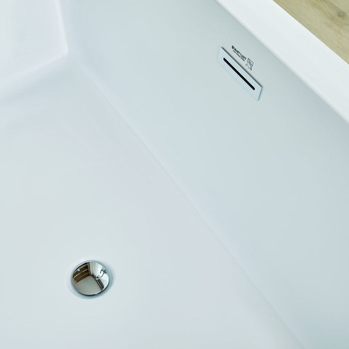 White / Polished Chrome