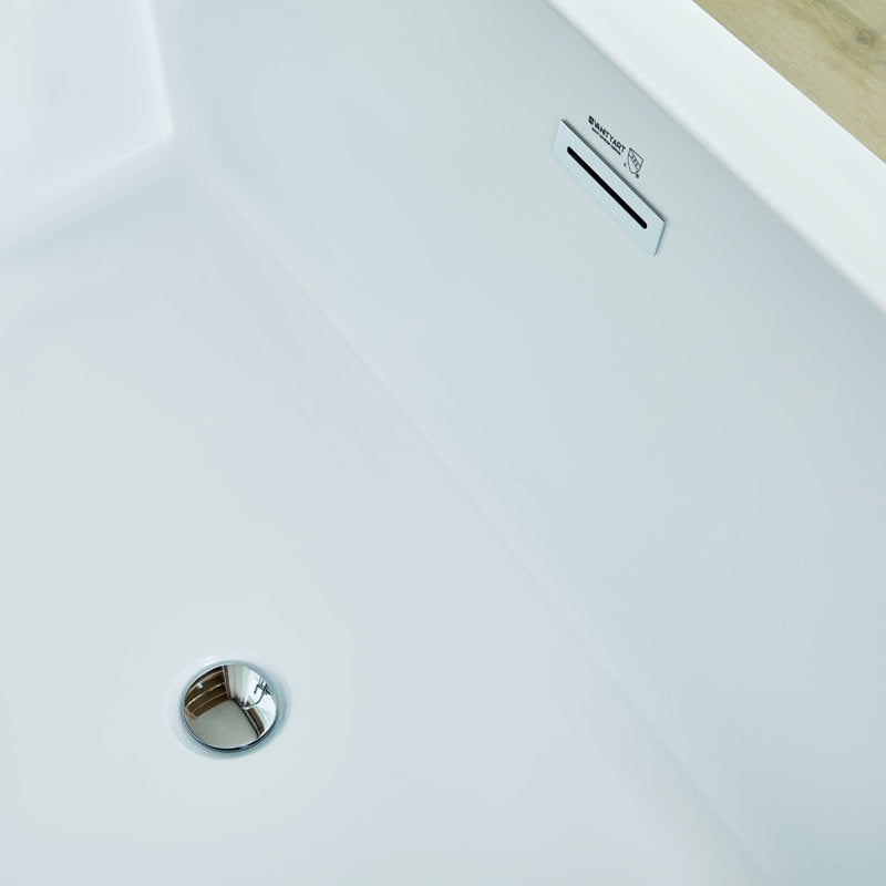 White / Polished Chrome