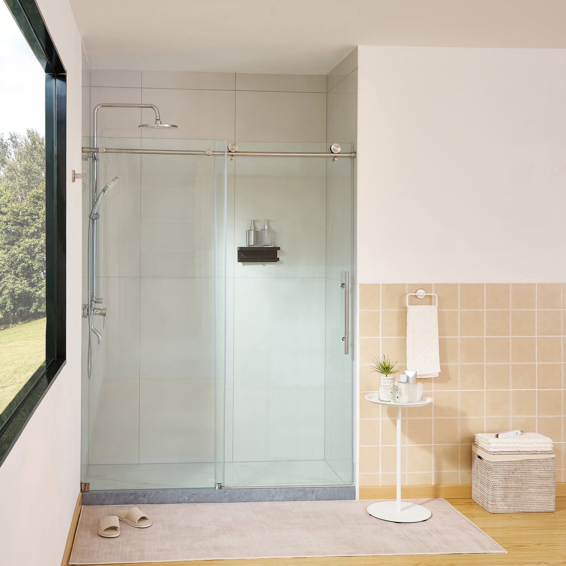 Brushed Nickel / Soft-Close