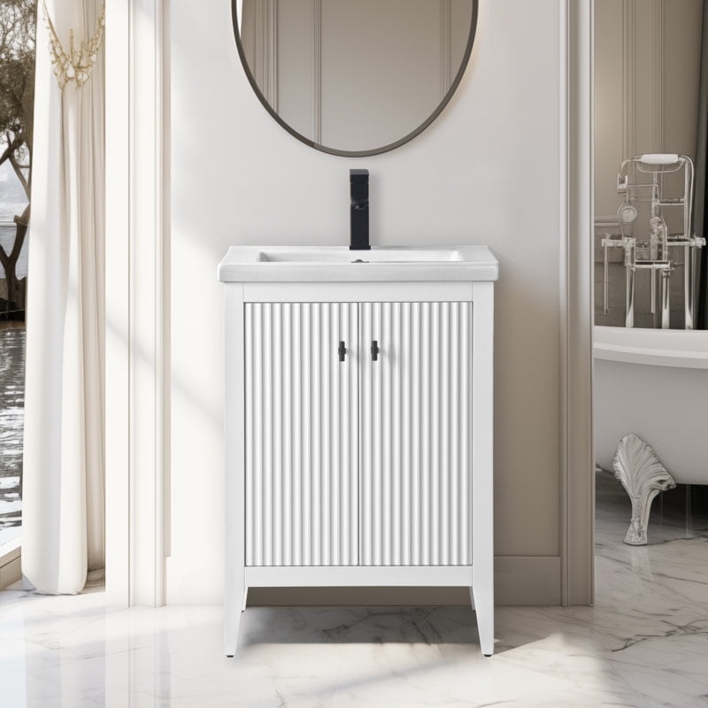 Linear White / Matte Black