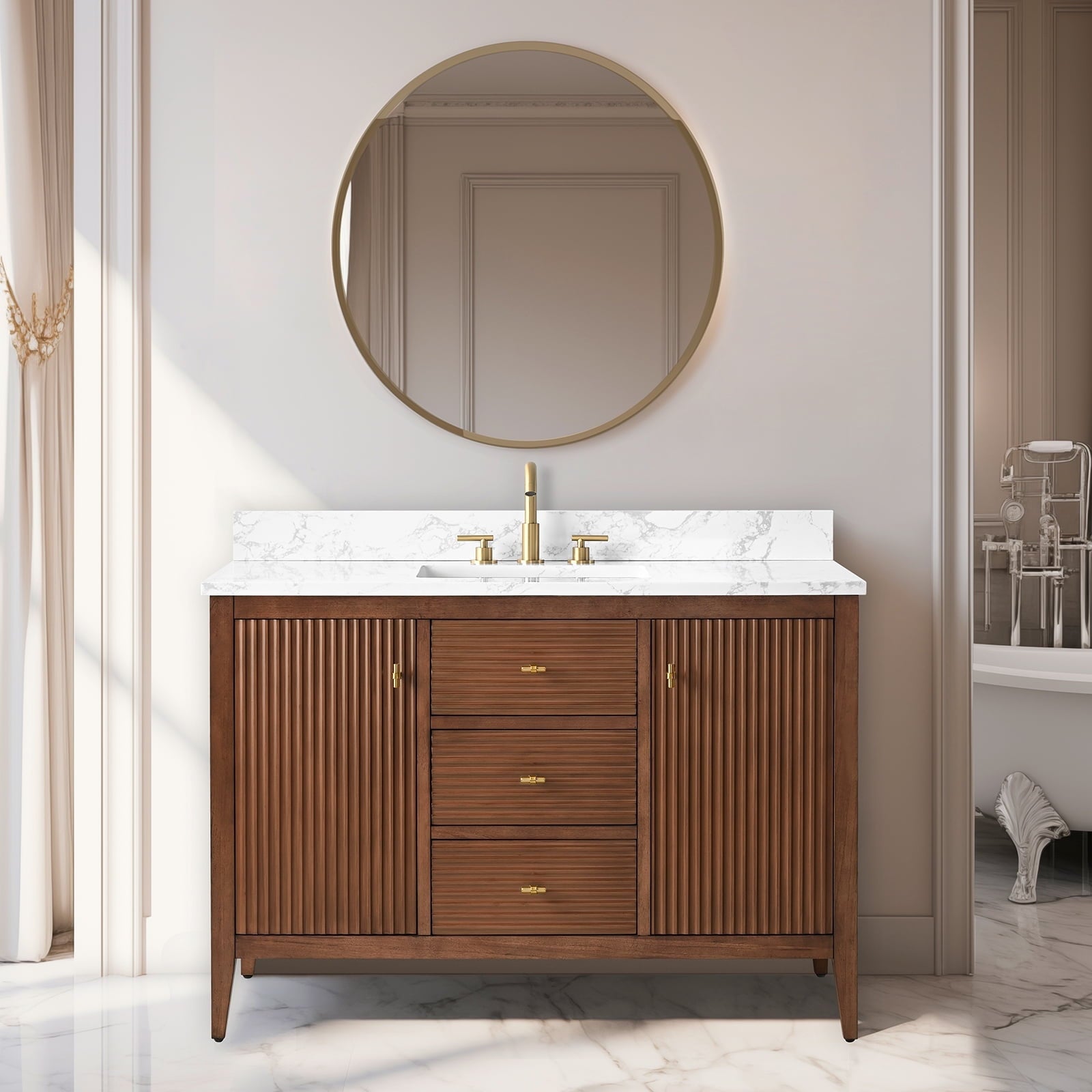 Linear Walnut / Golden Brushed