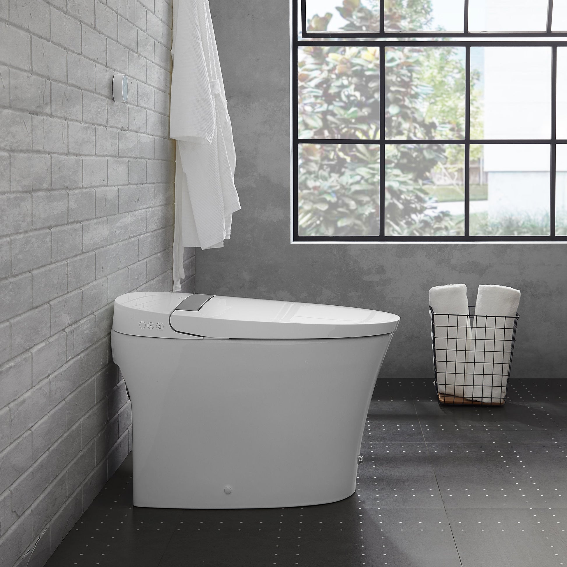 Glossy White / No Bidet