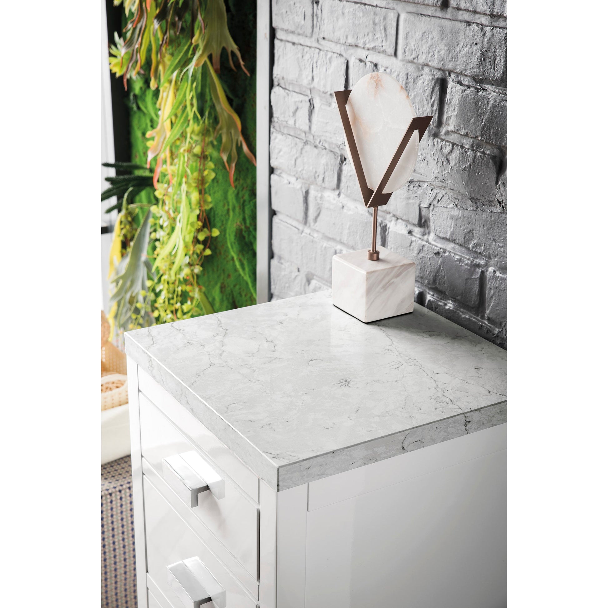 Glossy White / Eternal Jasmine Pearl