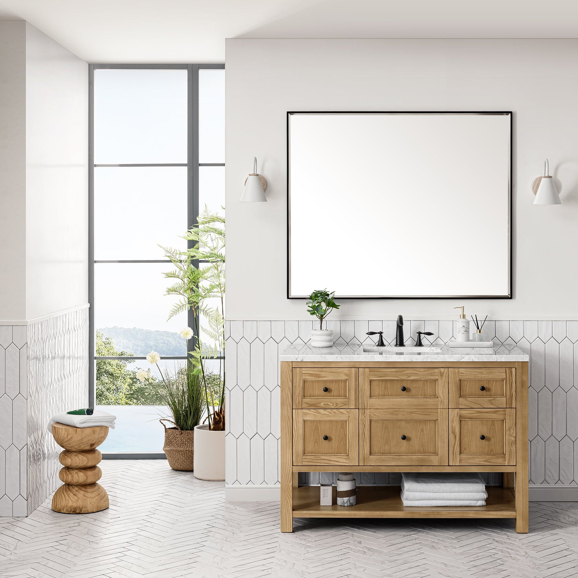 Light Natural Oak / Eternal Jasmine Pearl - 3 Faucet Holes