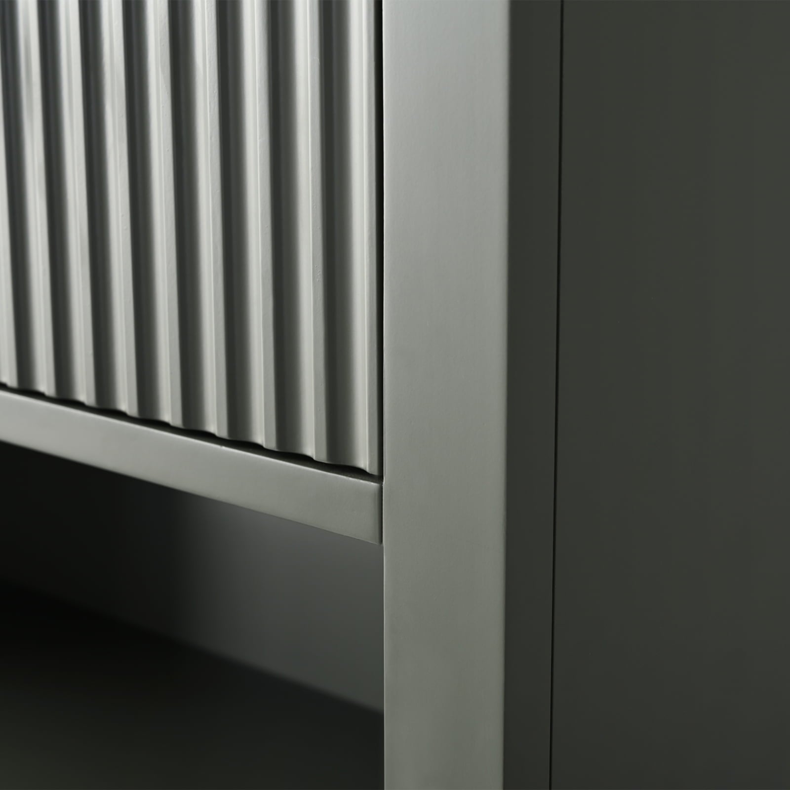 Linear Vintage Green / Golden Brushed