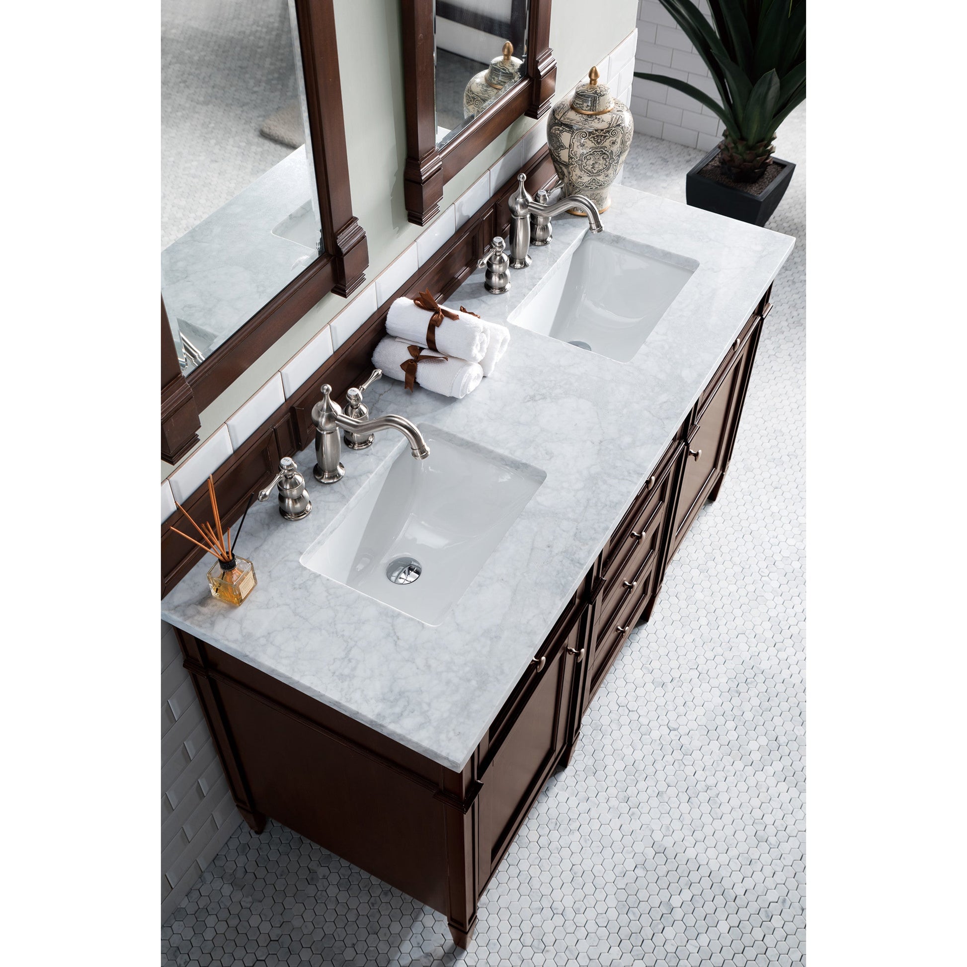 Burnished Mahogany / Carrara White - 3 Faucet Holes