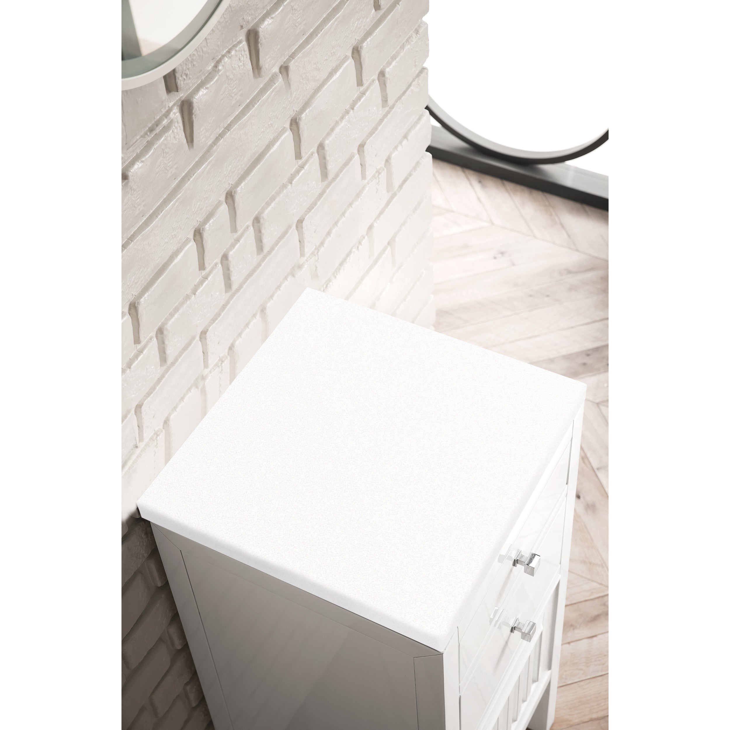 Glossy White / White Zeus