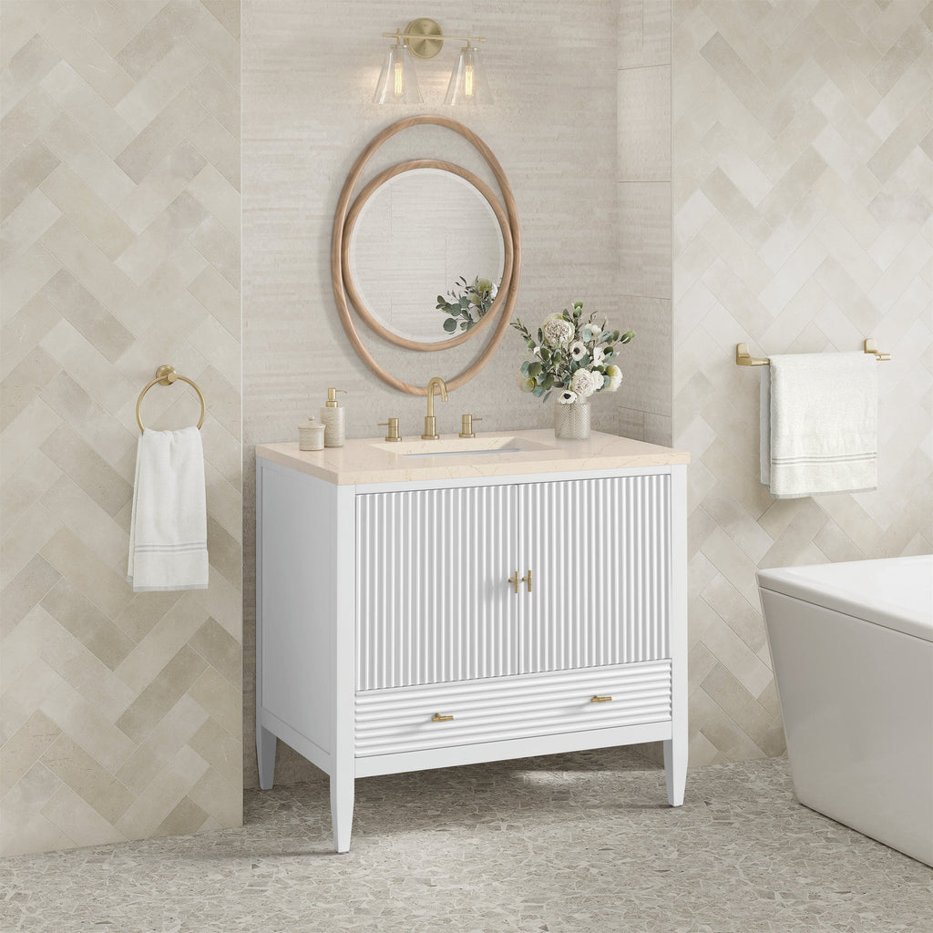 Bright White / Eternal Marfil - 3 Faucet Holes