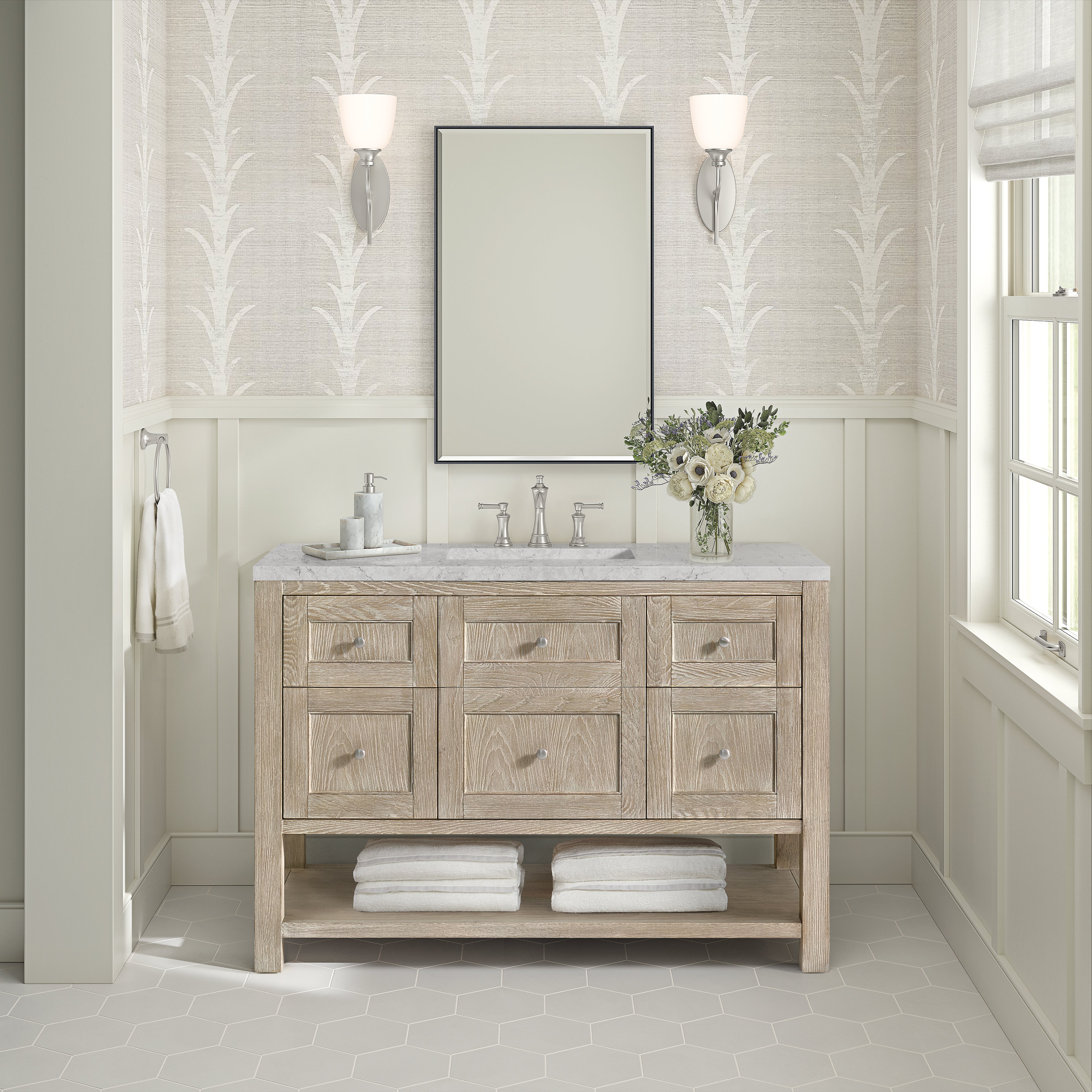 Whitewashed Oak / Eternal Jasmine Pearl - 3 Faucet Holes