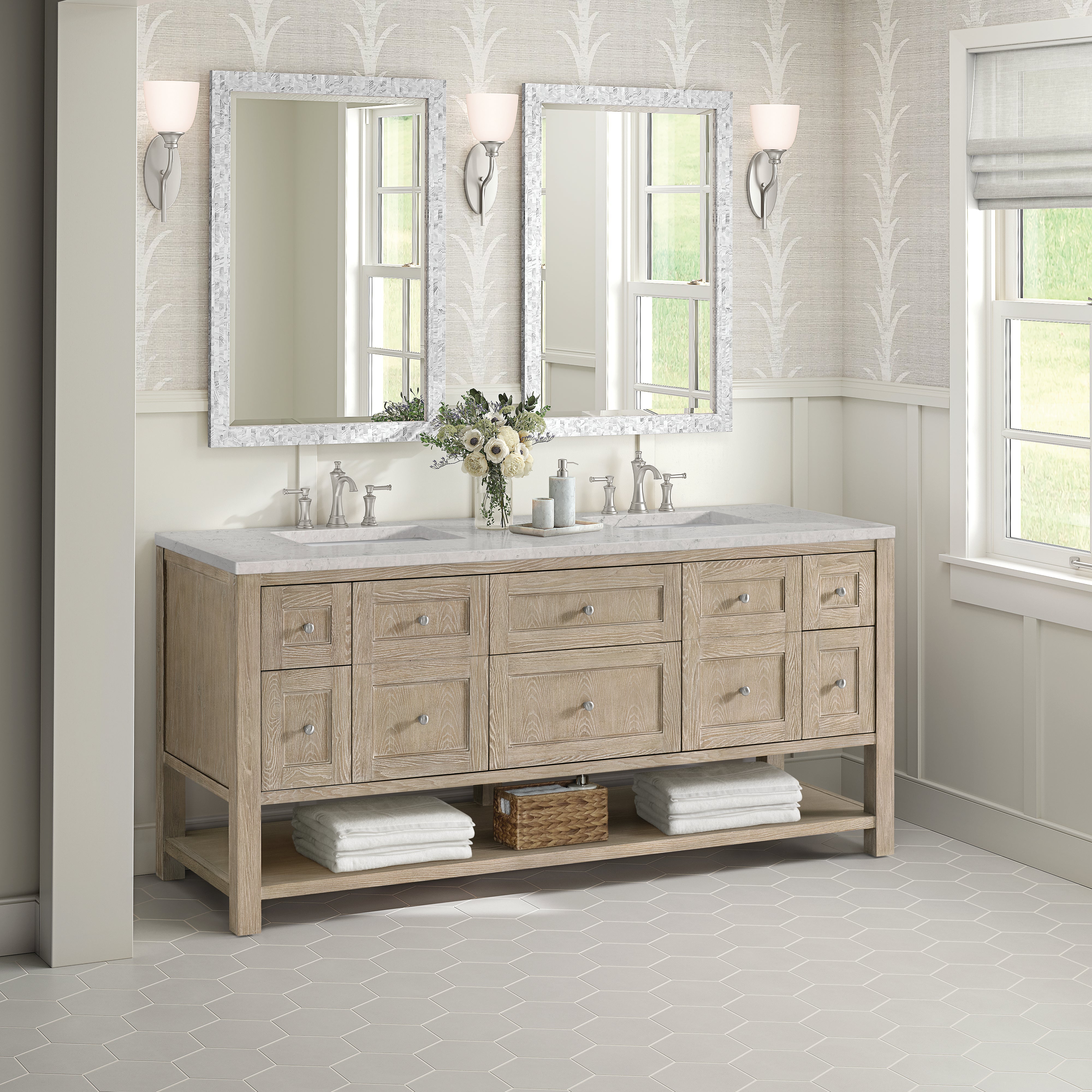 Whitewashed Oak / Eternal Jasmine Pearl - 3 Faucet Holes