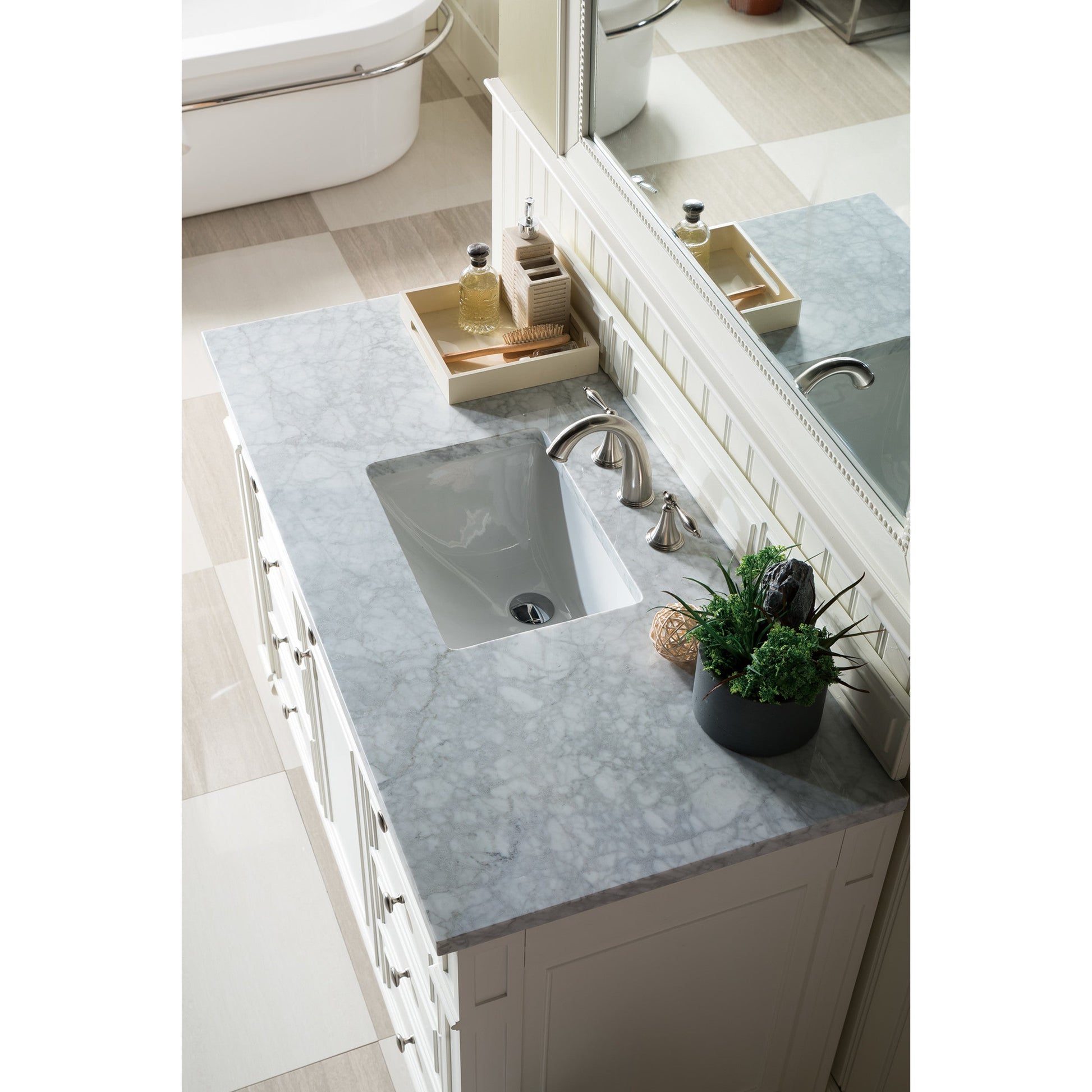 Bright White / Carrara White - 3 Faucet Holes