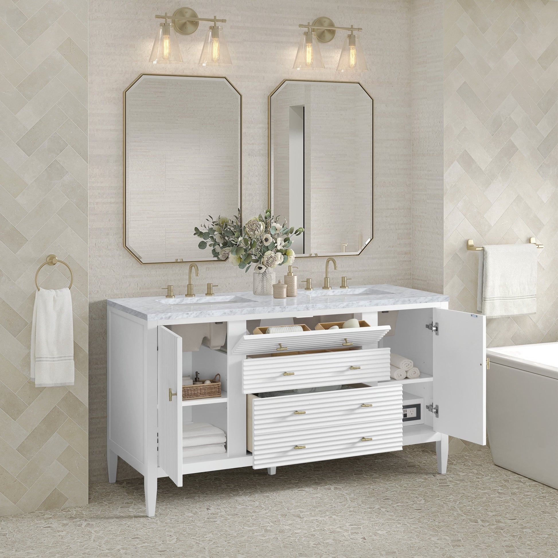 Bright White / Carrara White - 3 Faucet Holes