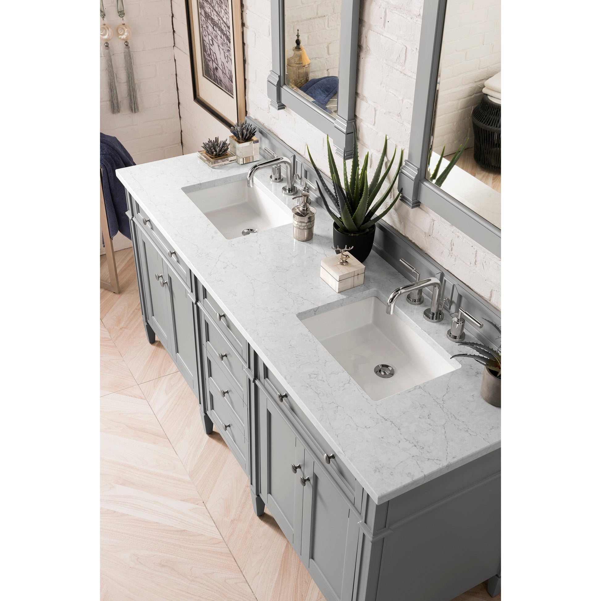 Urban Gray / Eternal Jasmine Pearl - 3 Faucet Holes