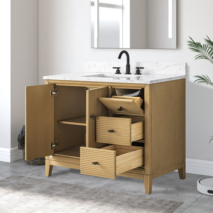 Linear Natural Oak / Matte Black