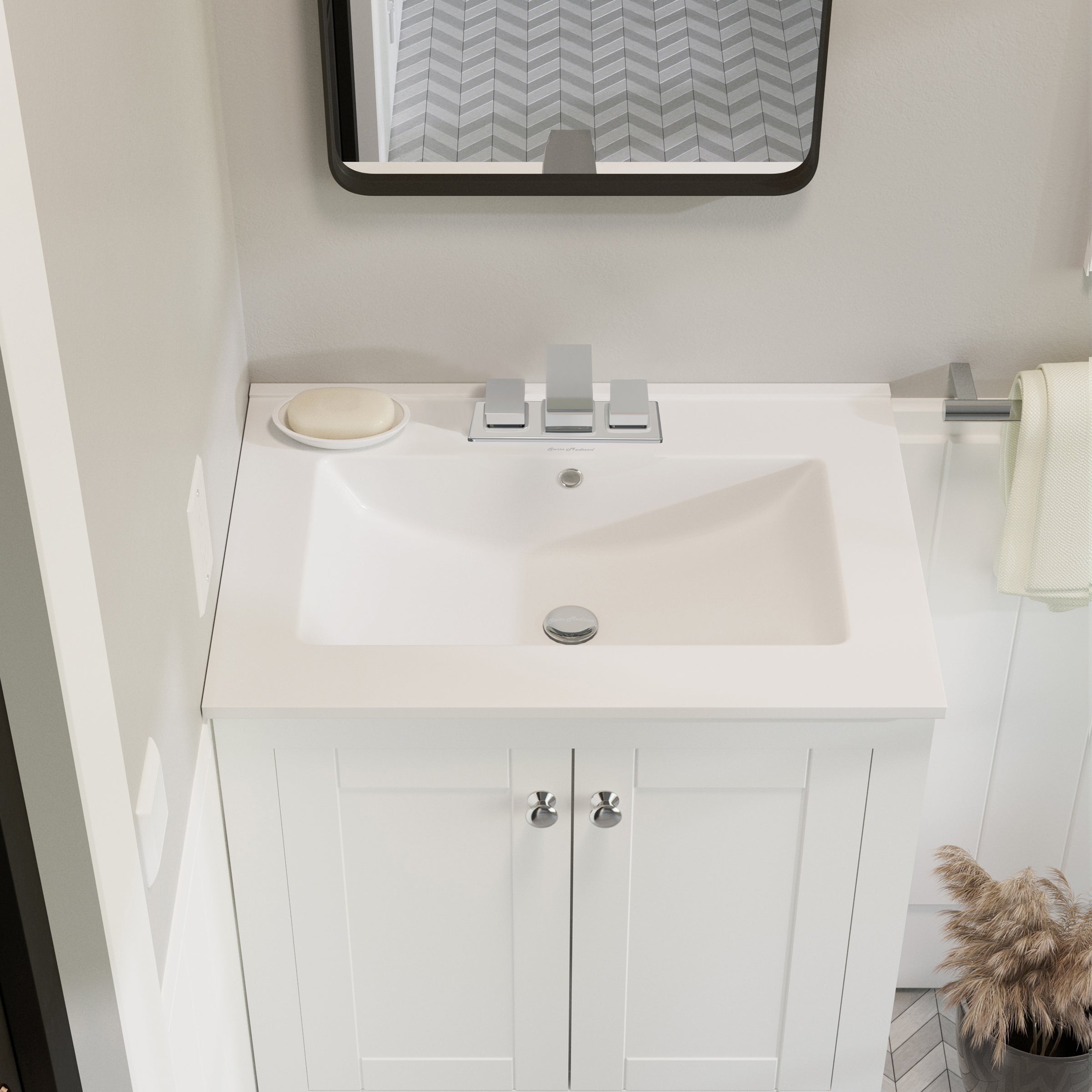 Glossy White / 3-Hole Center