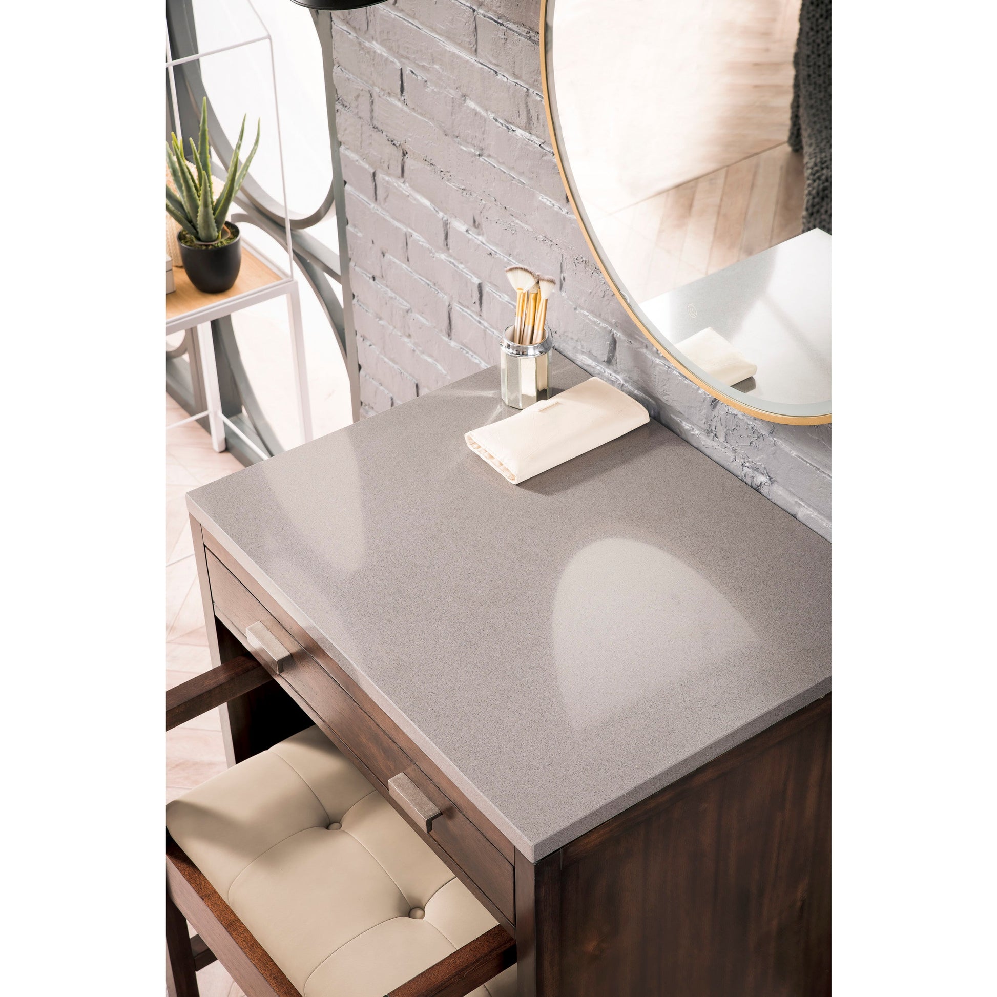 Mid-Century Acacia / Grey Expo