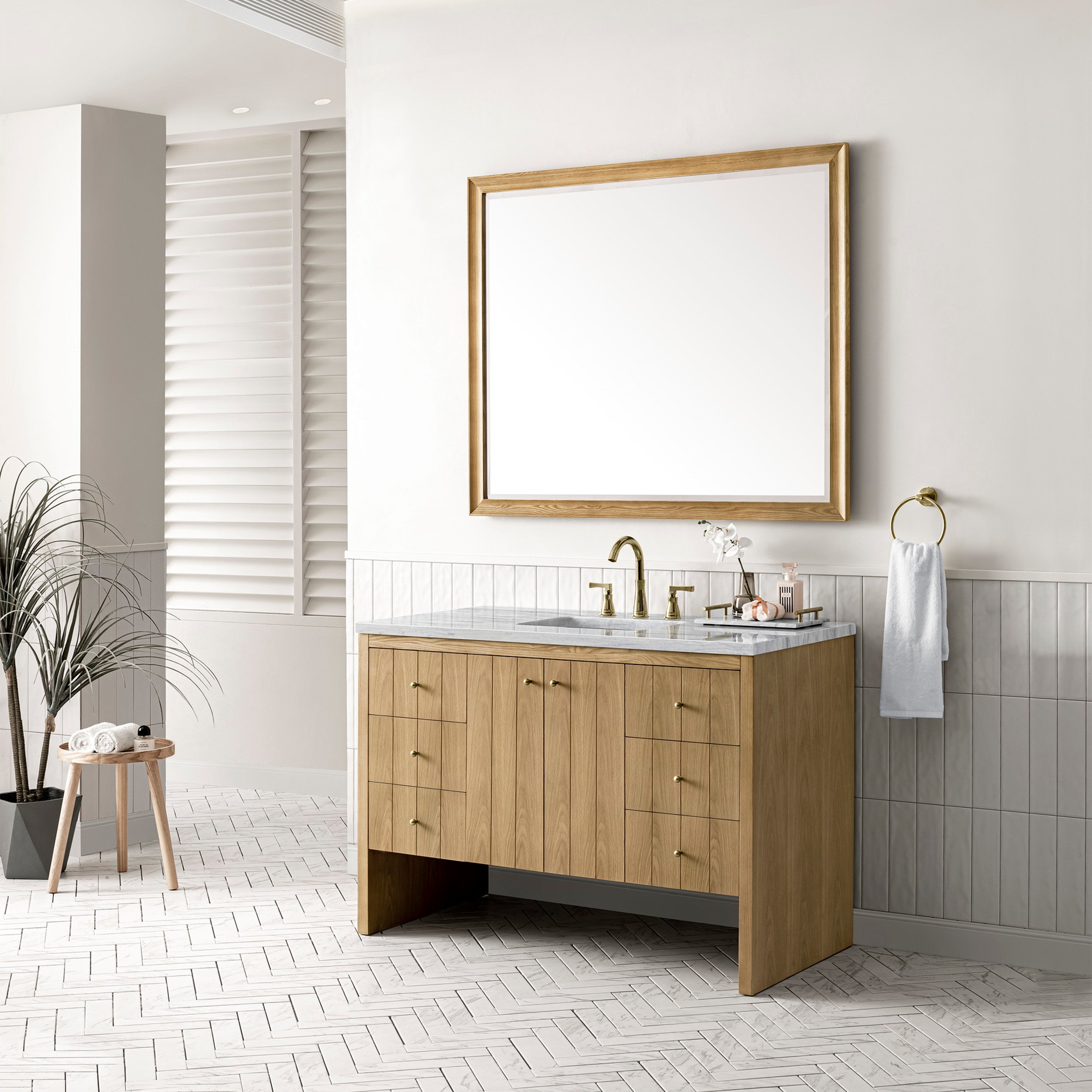 Light Natural Oak / Carrara White - 3 Faucet Holes