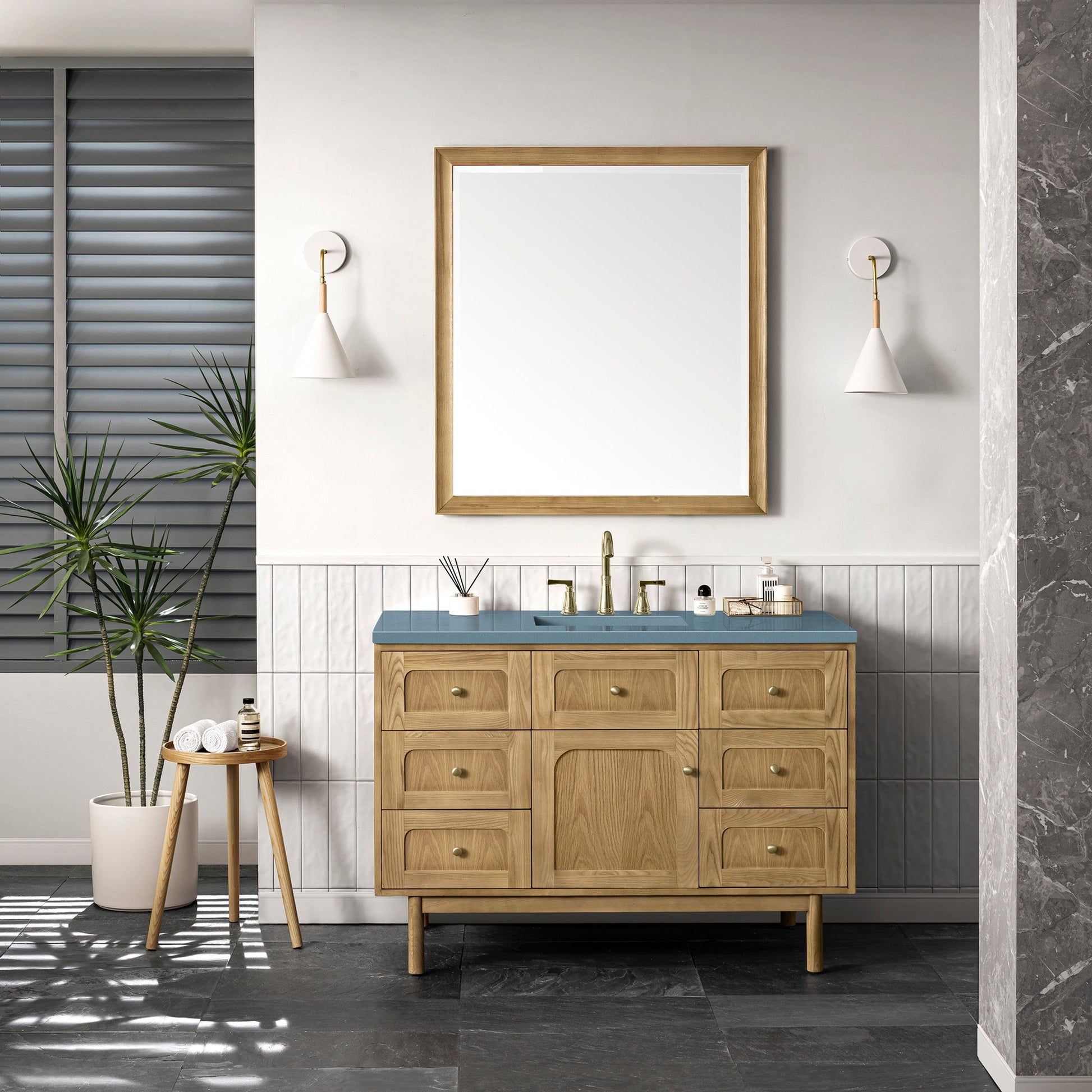 Light Natural Oak / Cala Blue - 3 Faucet Holes