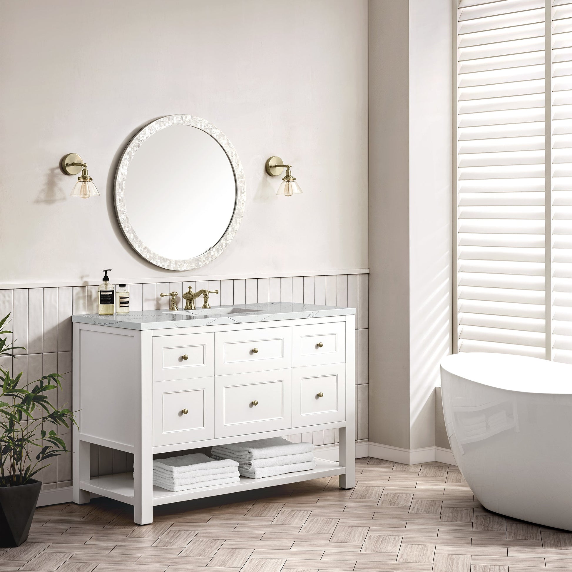 Bright White / Ethereal Noctis - 3 Faucet Holes