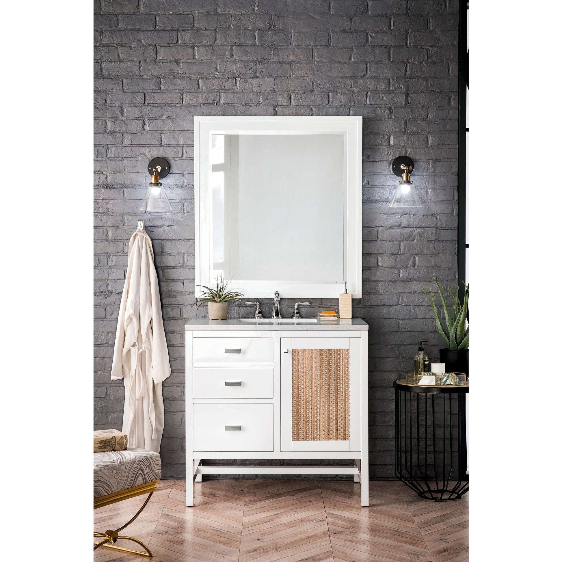 Glossy White / Eternal Jasmine Pearl - 3 Faucet Holes