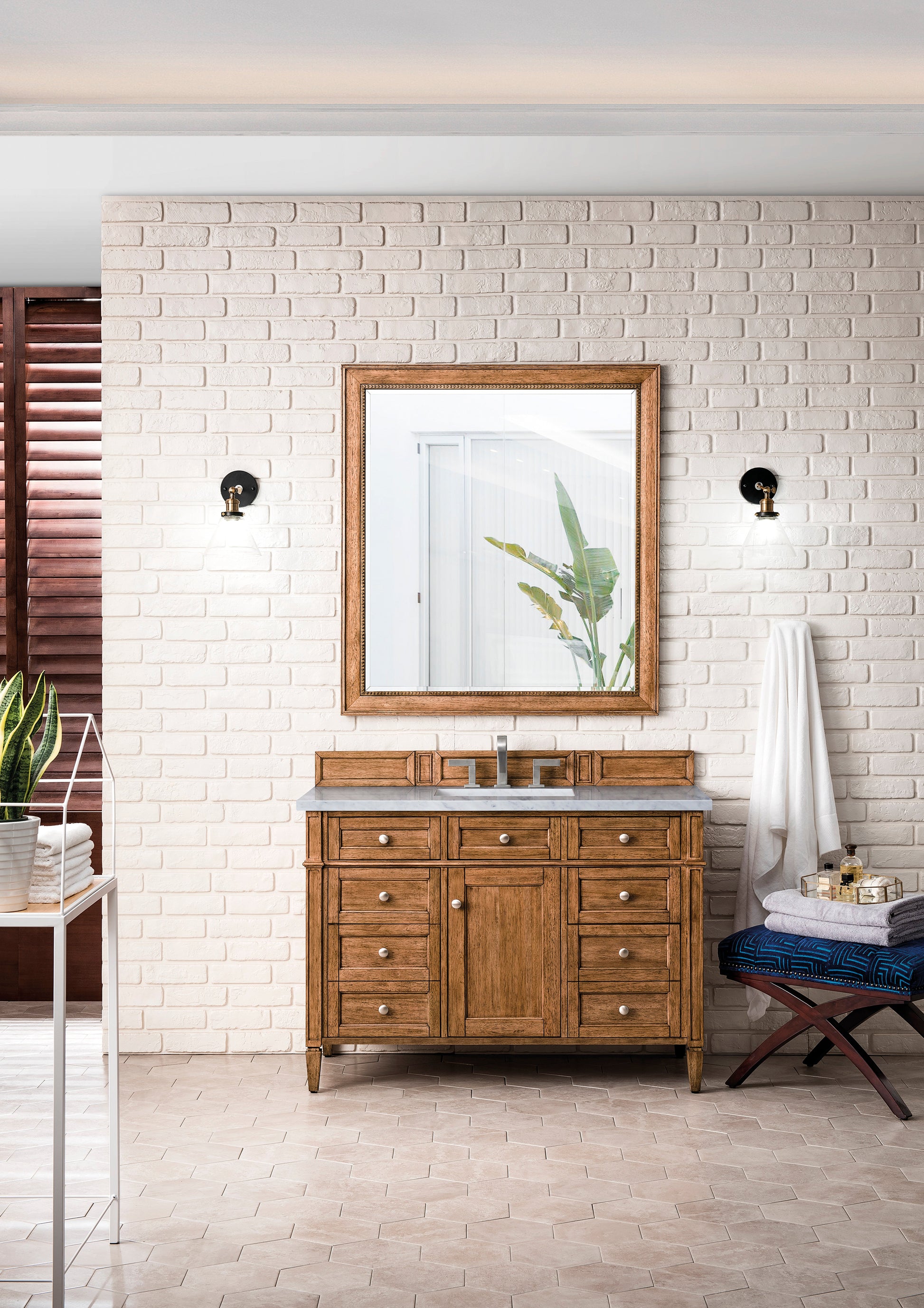 Saddle Brown / Eternal Jasmine Pearl - 3 Faucet Holes