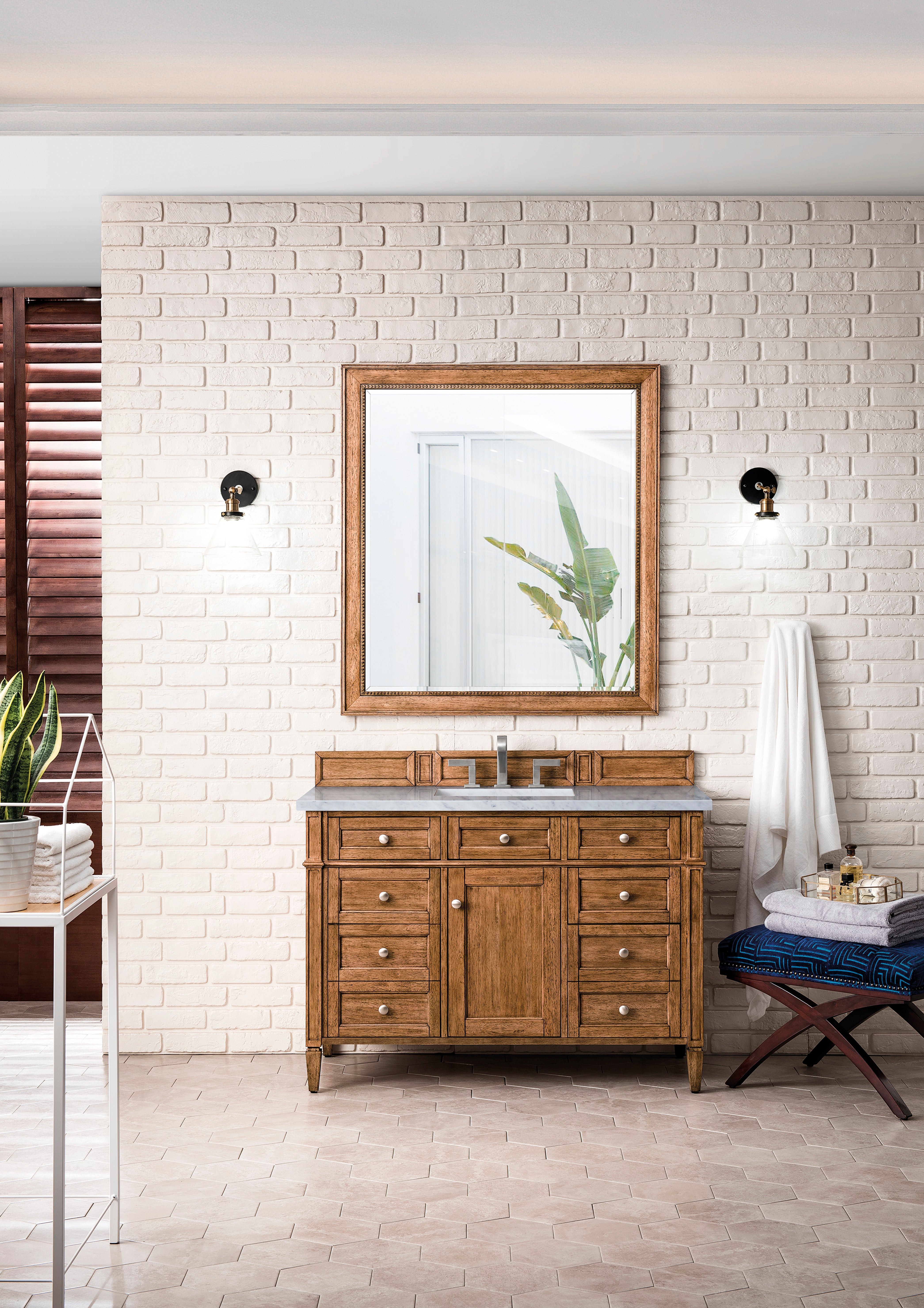 Saddle Brown / Eternal Jasmine Pearl - 3 Faucet Holes