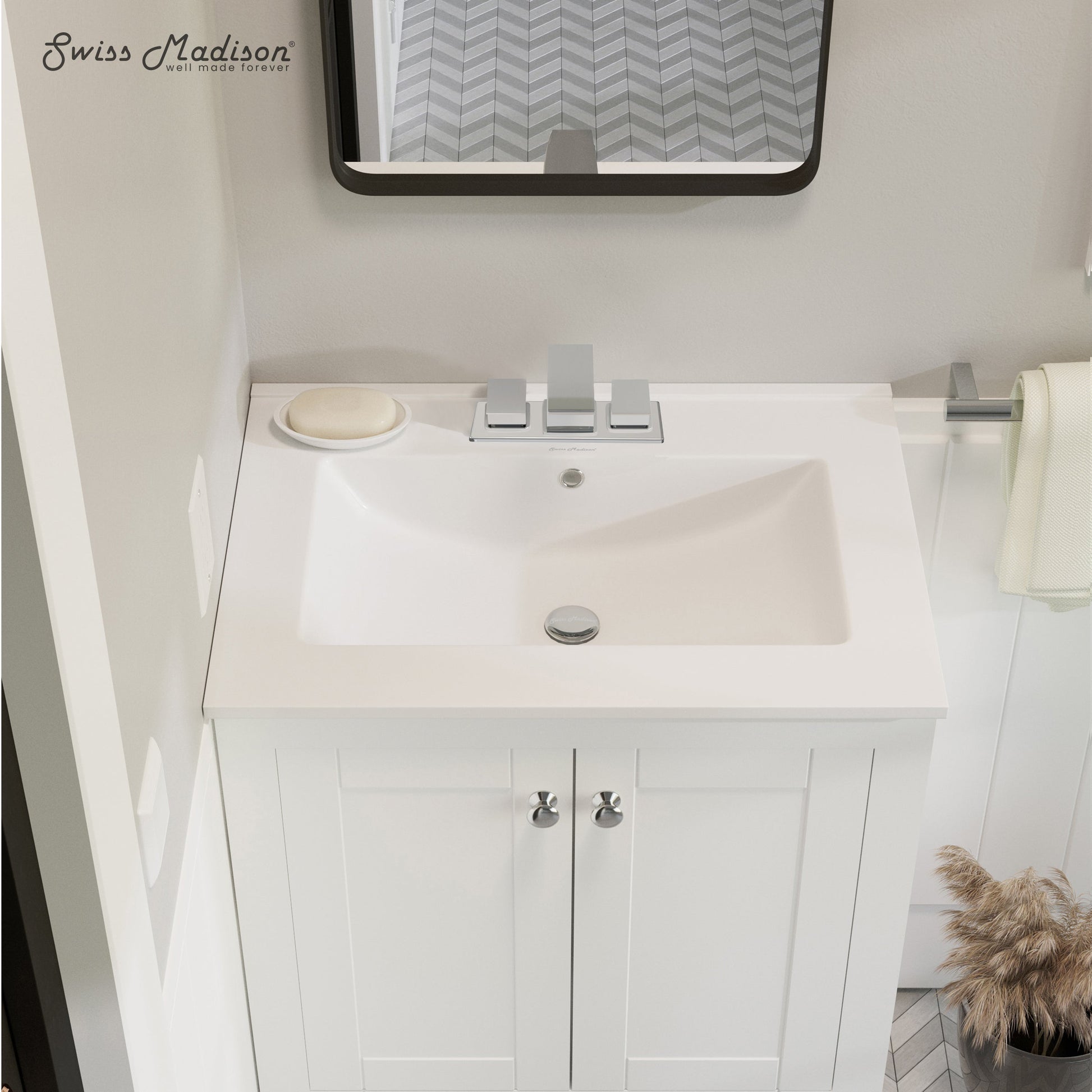 Glossy White / 3-Hole Center