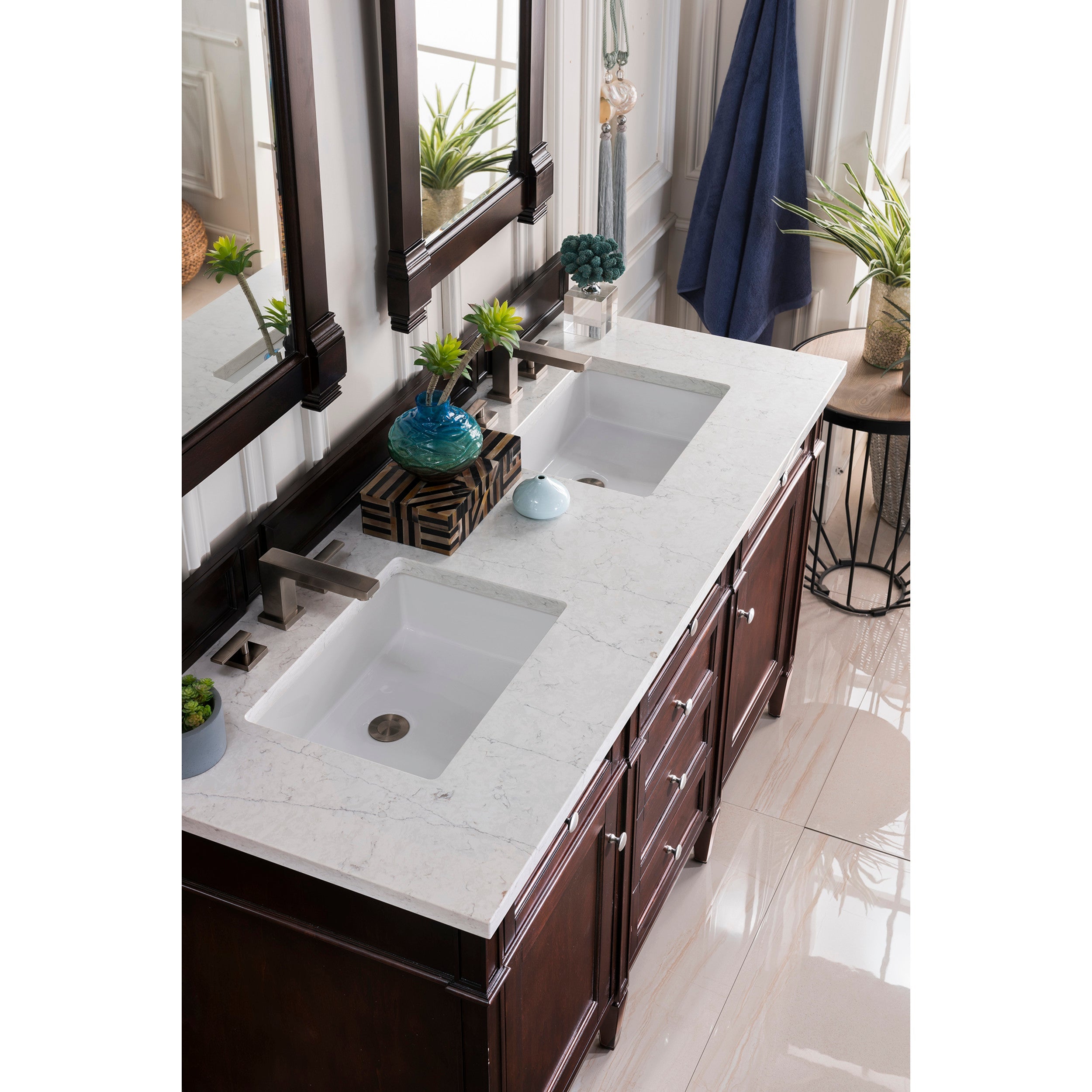 Burnished Mahogany / Eternal Jasmine Pearl - 3 Faucet Holes