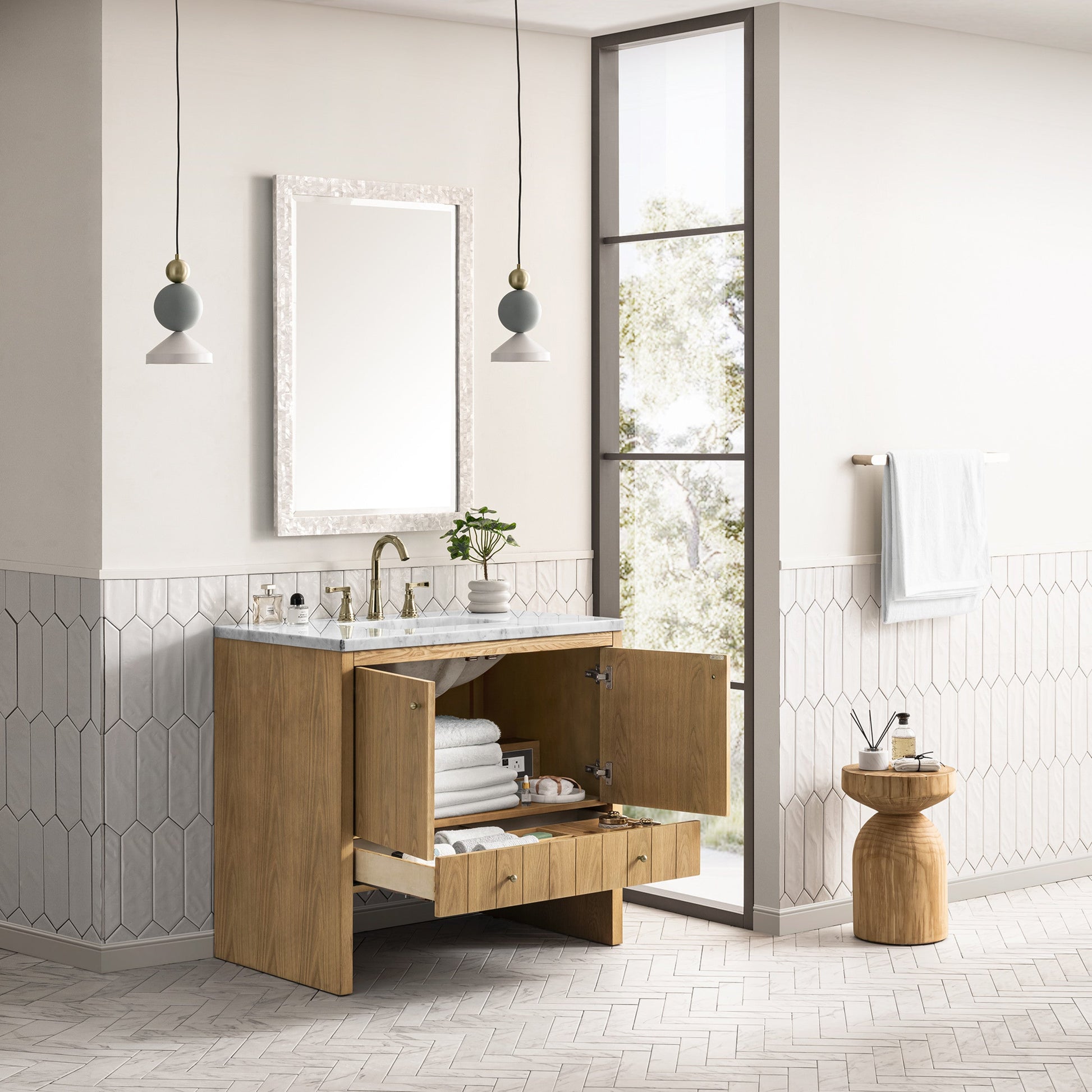 Light Natural Oak / Carrara White - 3 Faucet Holes