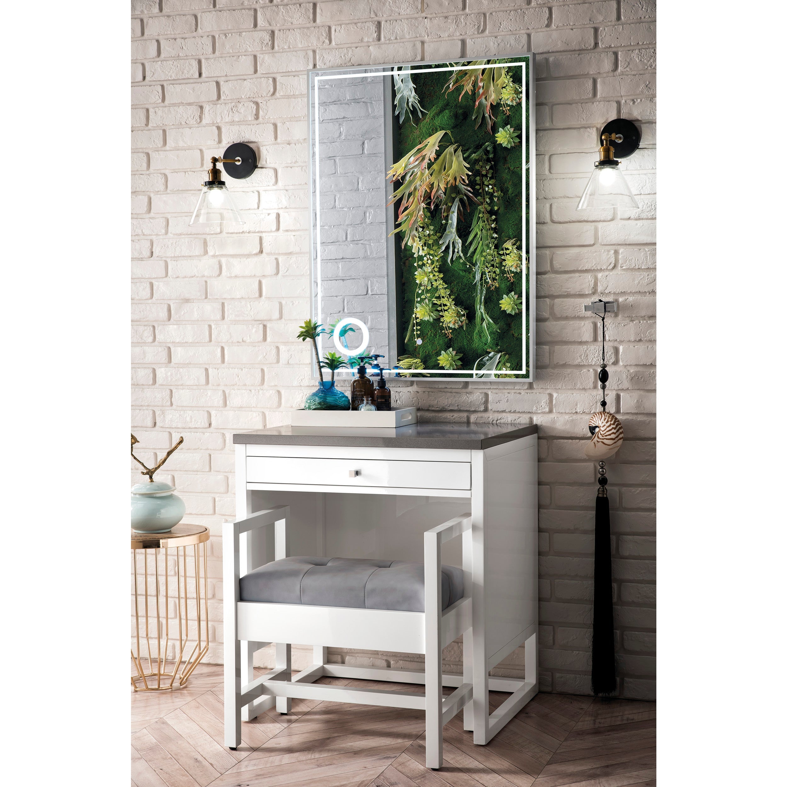 Glossy White / Grey Expo