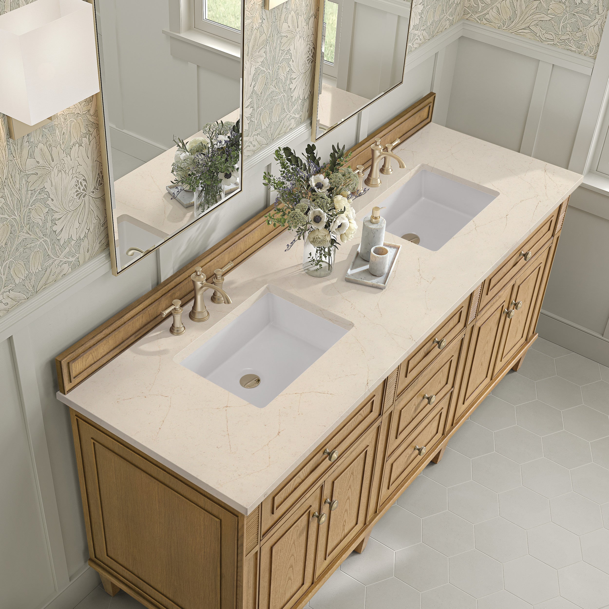 Light Natural Oak / Eternal Marfil - 3 Faucet Holes