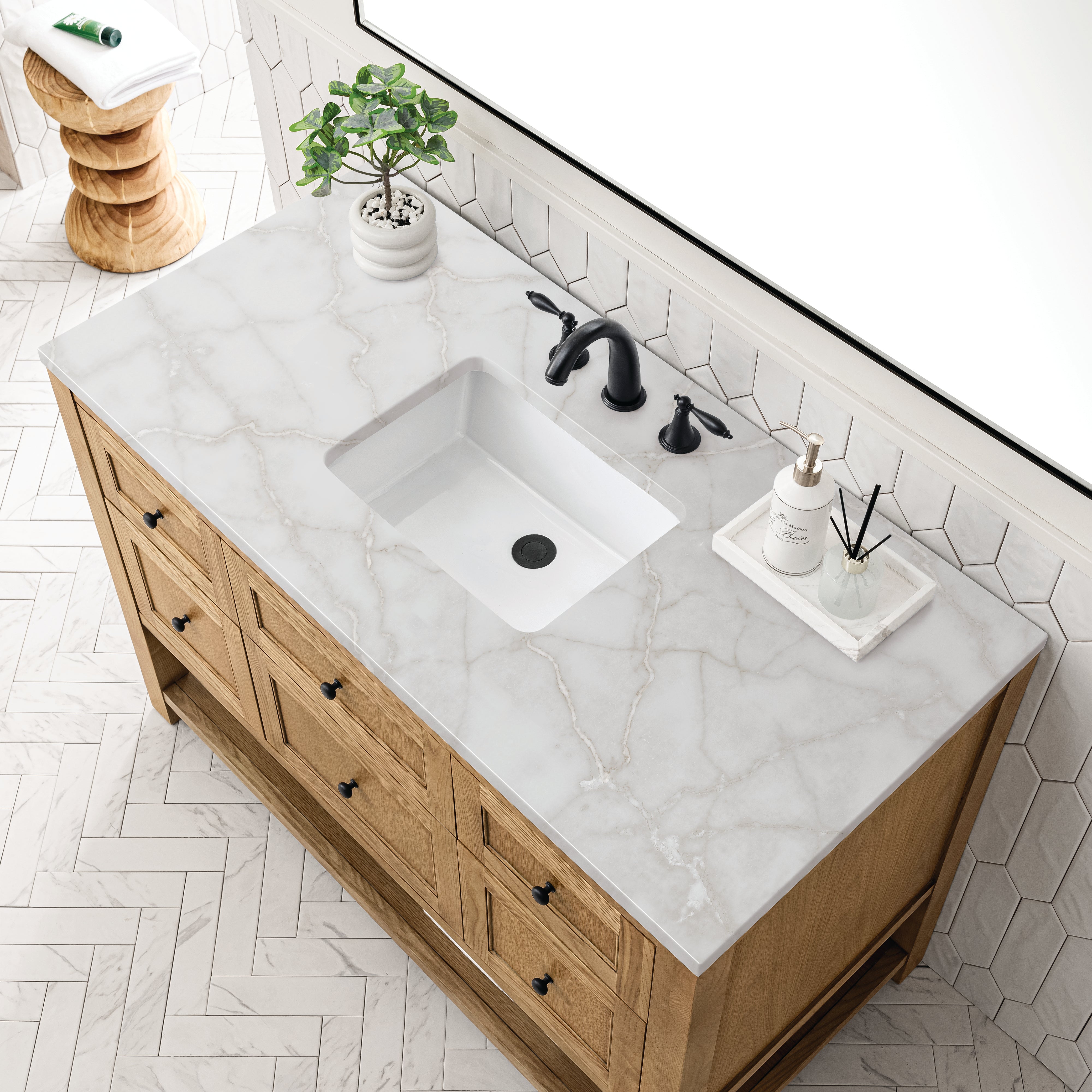 Light Natural Oak / Victorian Silver - 3 Faucet Holes
